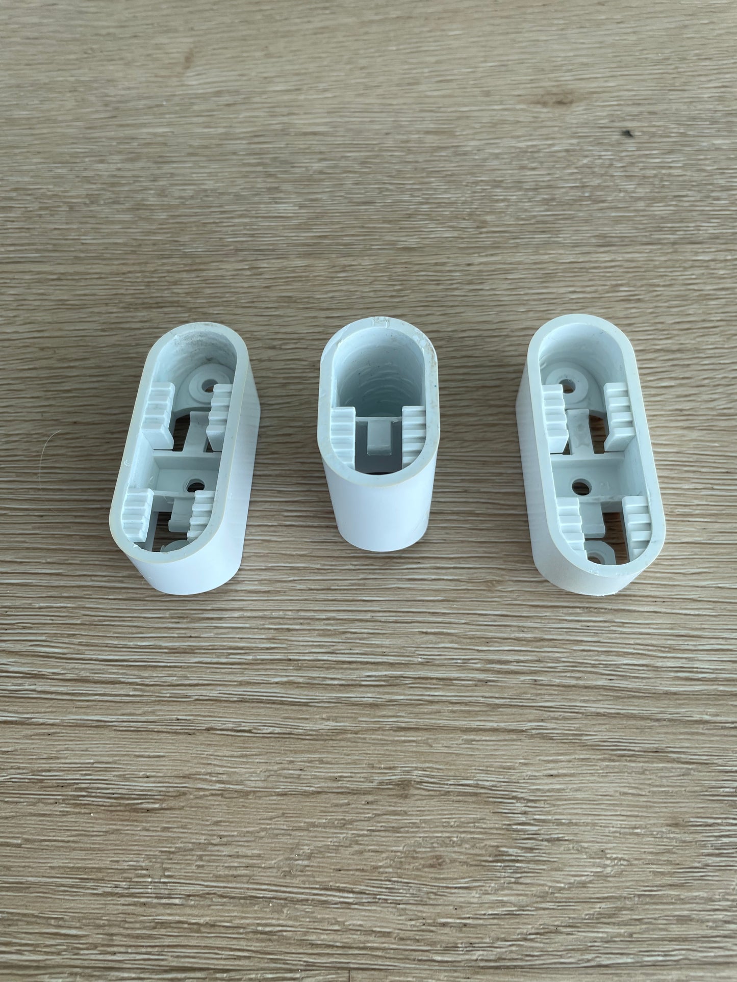 890133378 4055893038 Westinghouse fridge freezer white door handle pedestal mount bracket attachment set WSE6200WA WSE6900WA