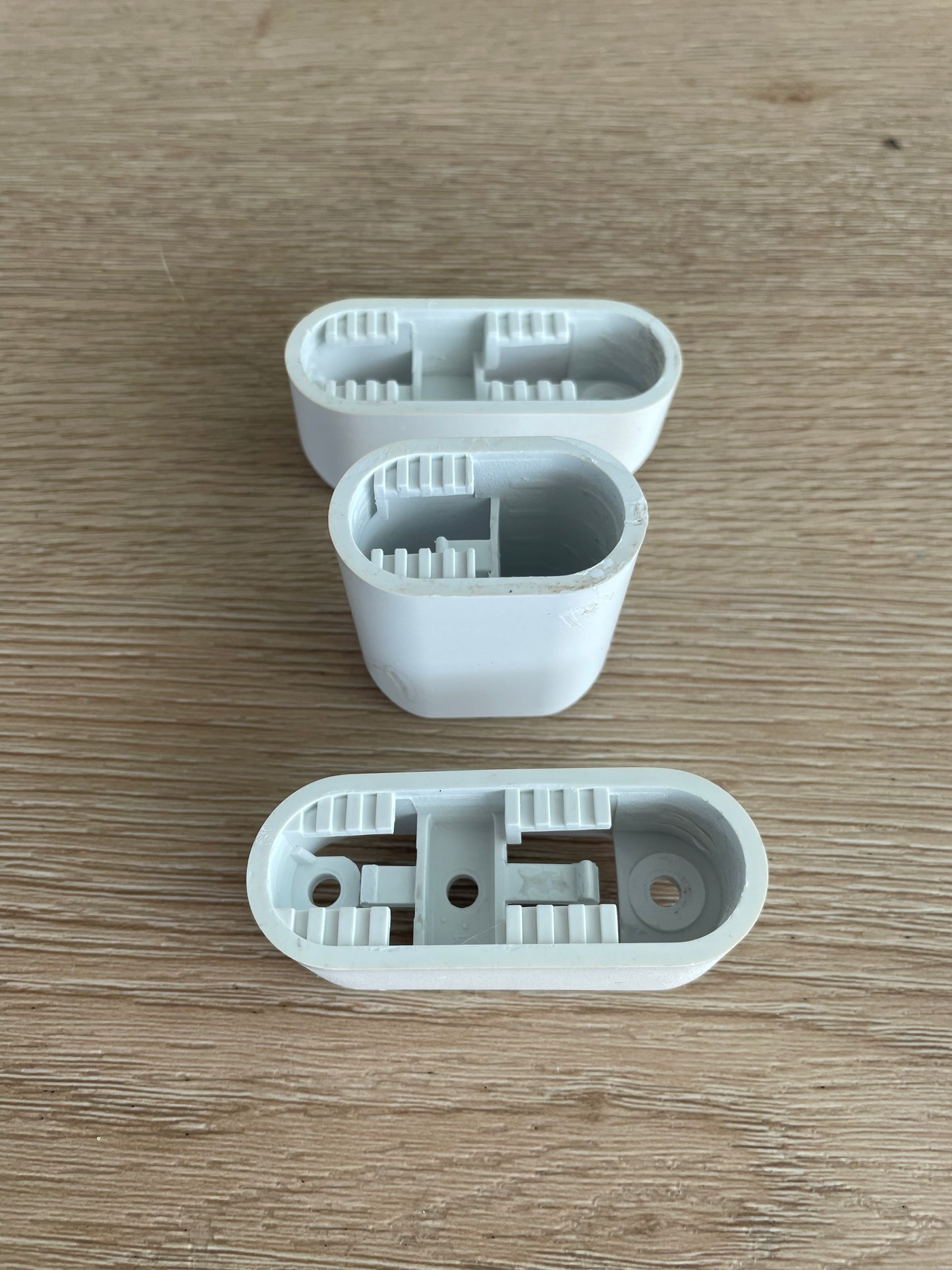 890133378 4055893038 Westinghouse fridge freezer white door handle pedestal mount bracket attachment set WSE6200WA WSE6900WA