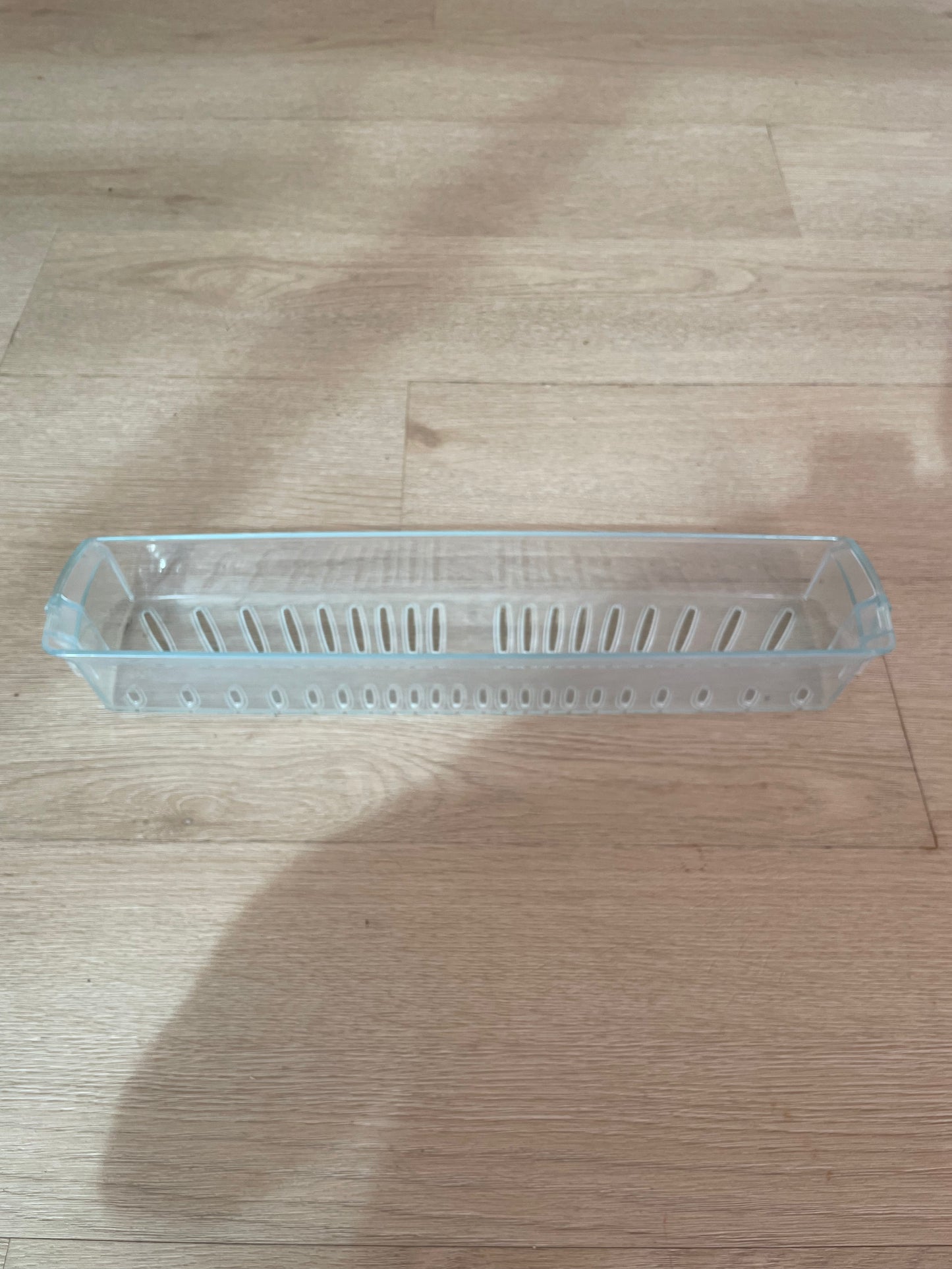 1441774 Westinghouse fridge freezer door shelf bin