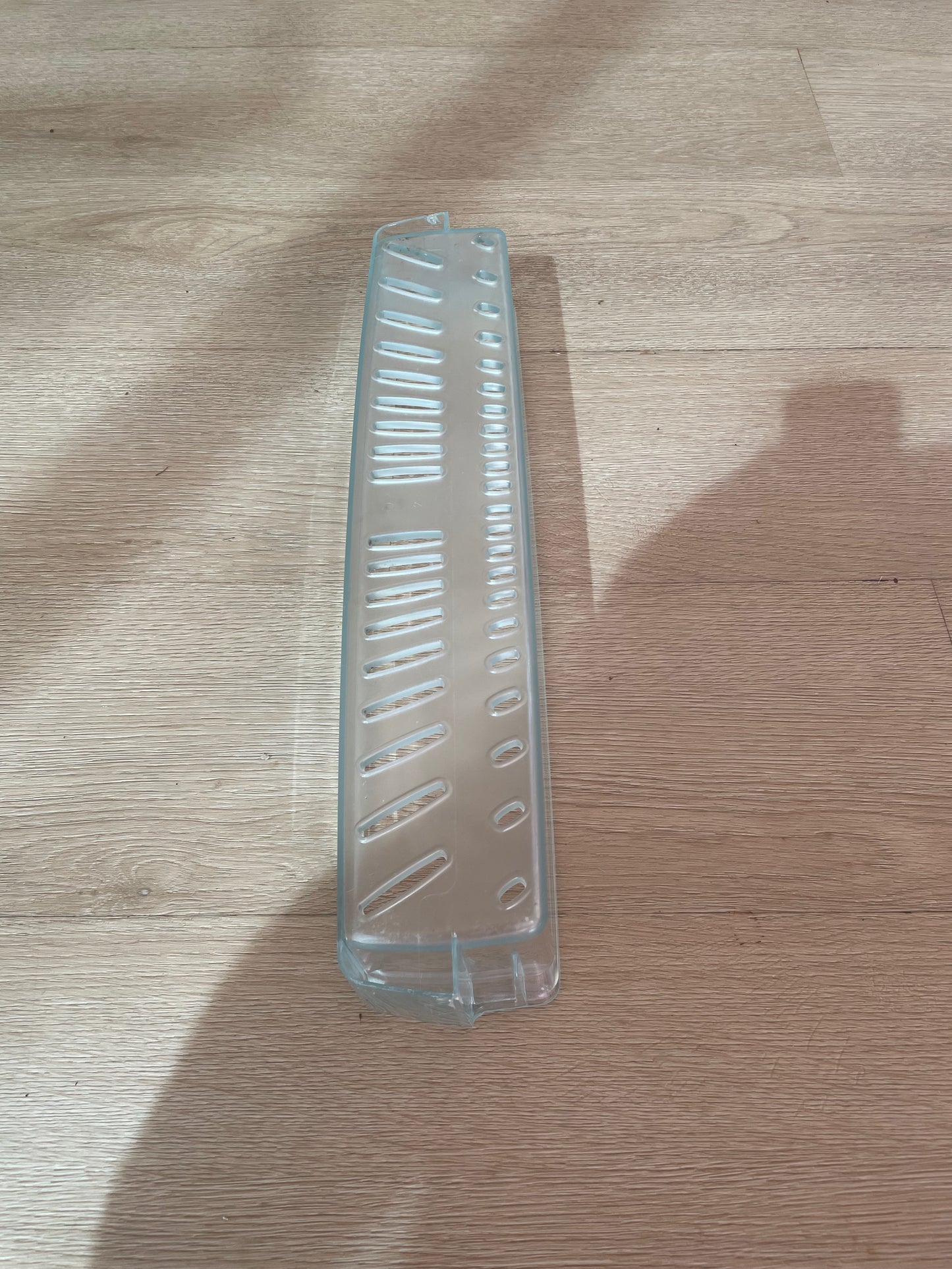 1441774 Westinghouse fridge freezer door shelf bin