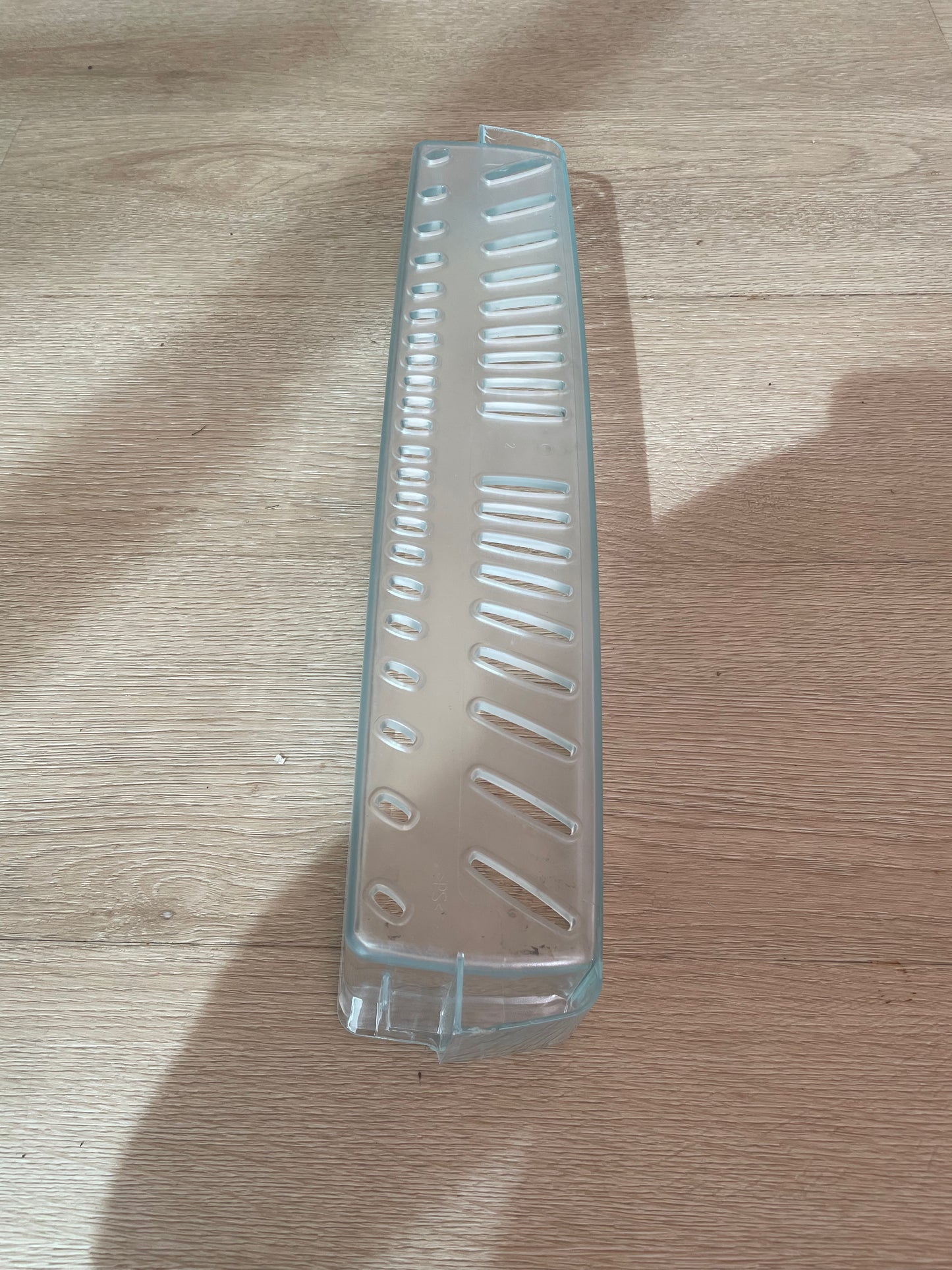 1441774 Westinghouse fridge freezer door shelf bin