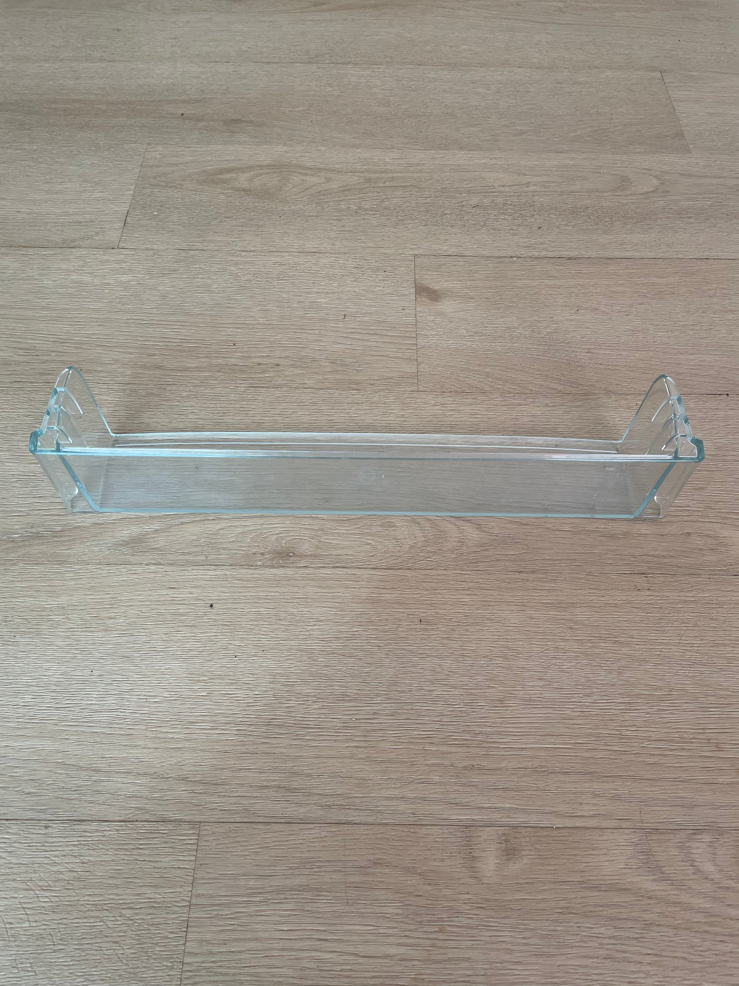 1441765 Kelvinator Simpson Westinghouse fridge door can bin shelf