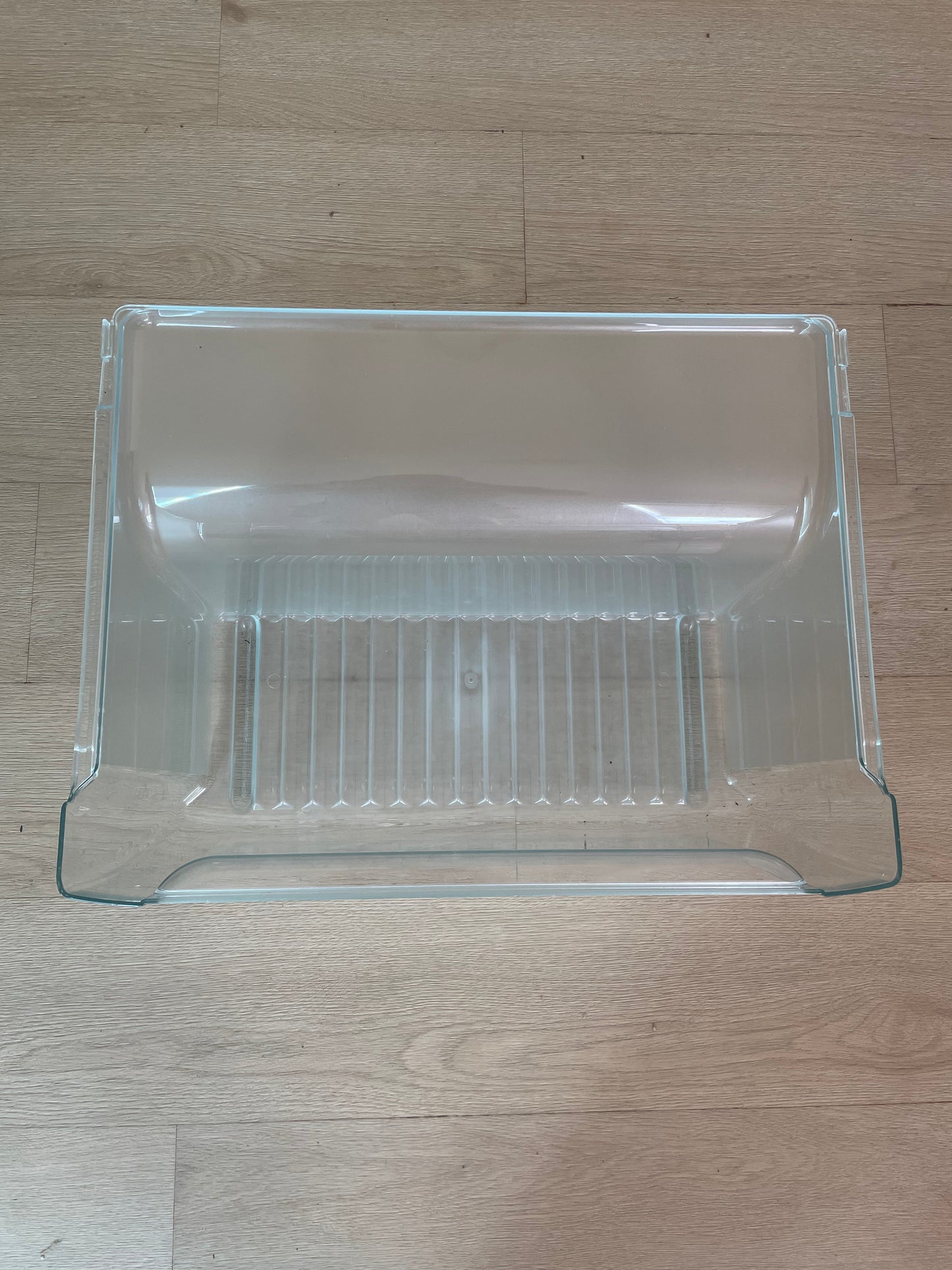 1447070 Kelvinator Simpson Westinghouse moulded crisper vegetable drawer