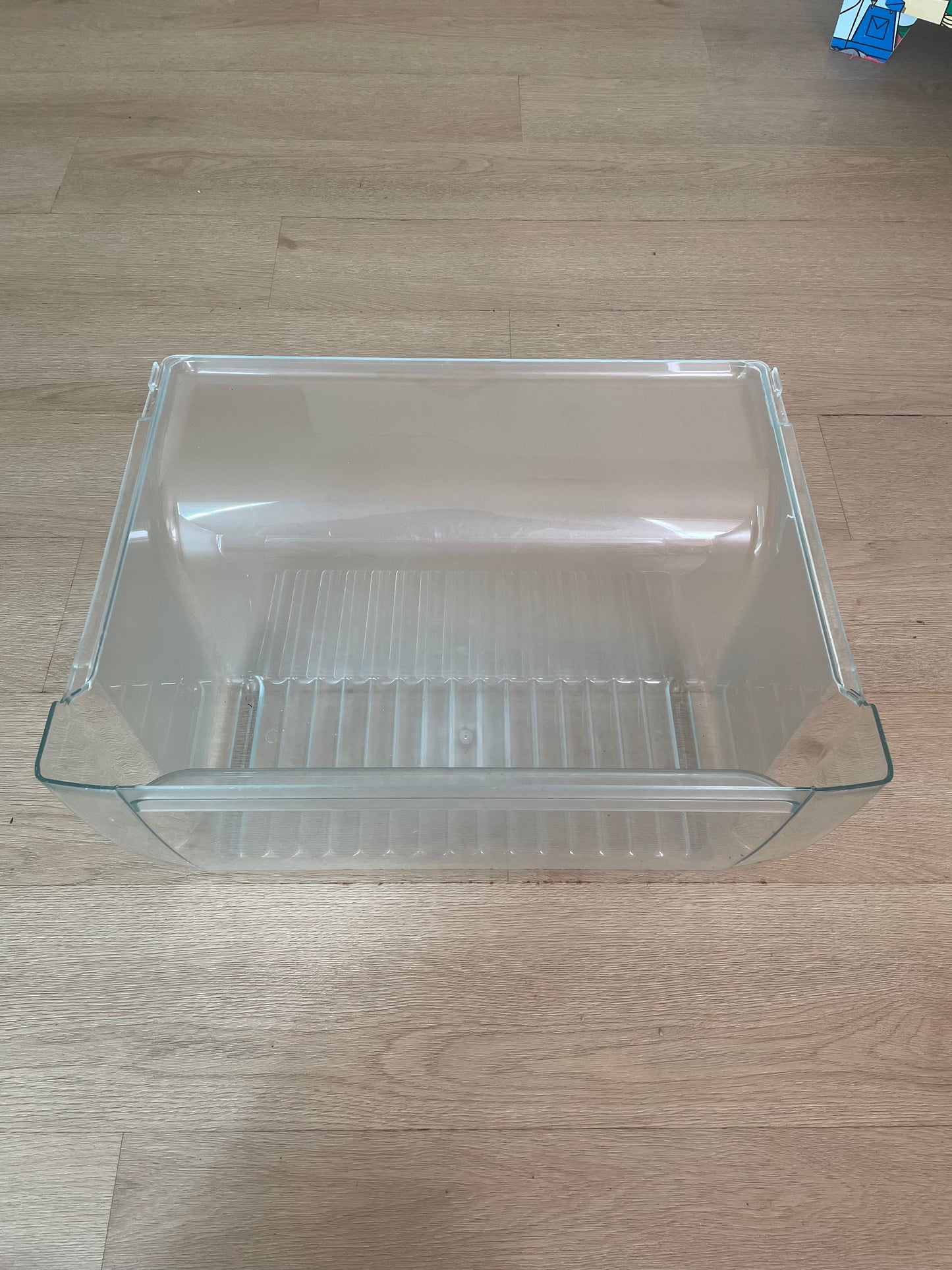 1447070 Kelvinator Simpson Westinghouse moulded crisper vegetable drawer