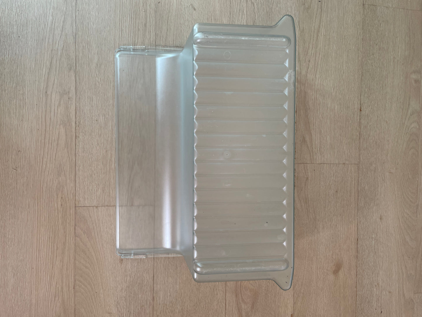 1447070 Kelvinator Simpson Westinghouse moulded crisper vegetable drawer