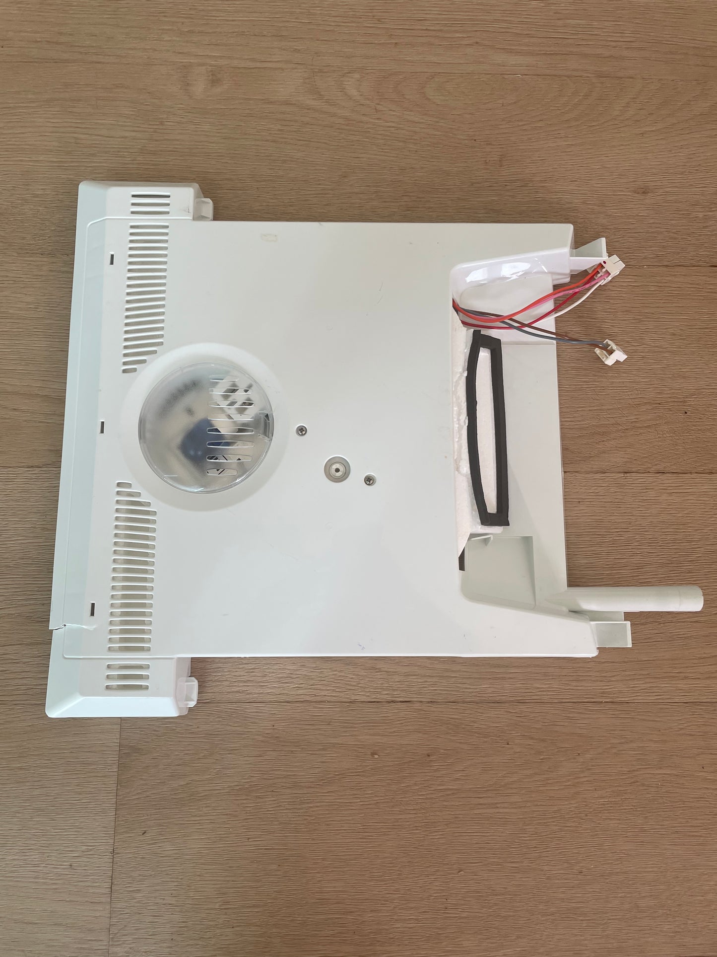 1444866 Electrolux Kelvinator Simpson Westinghouse fridge control housing top assembly