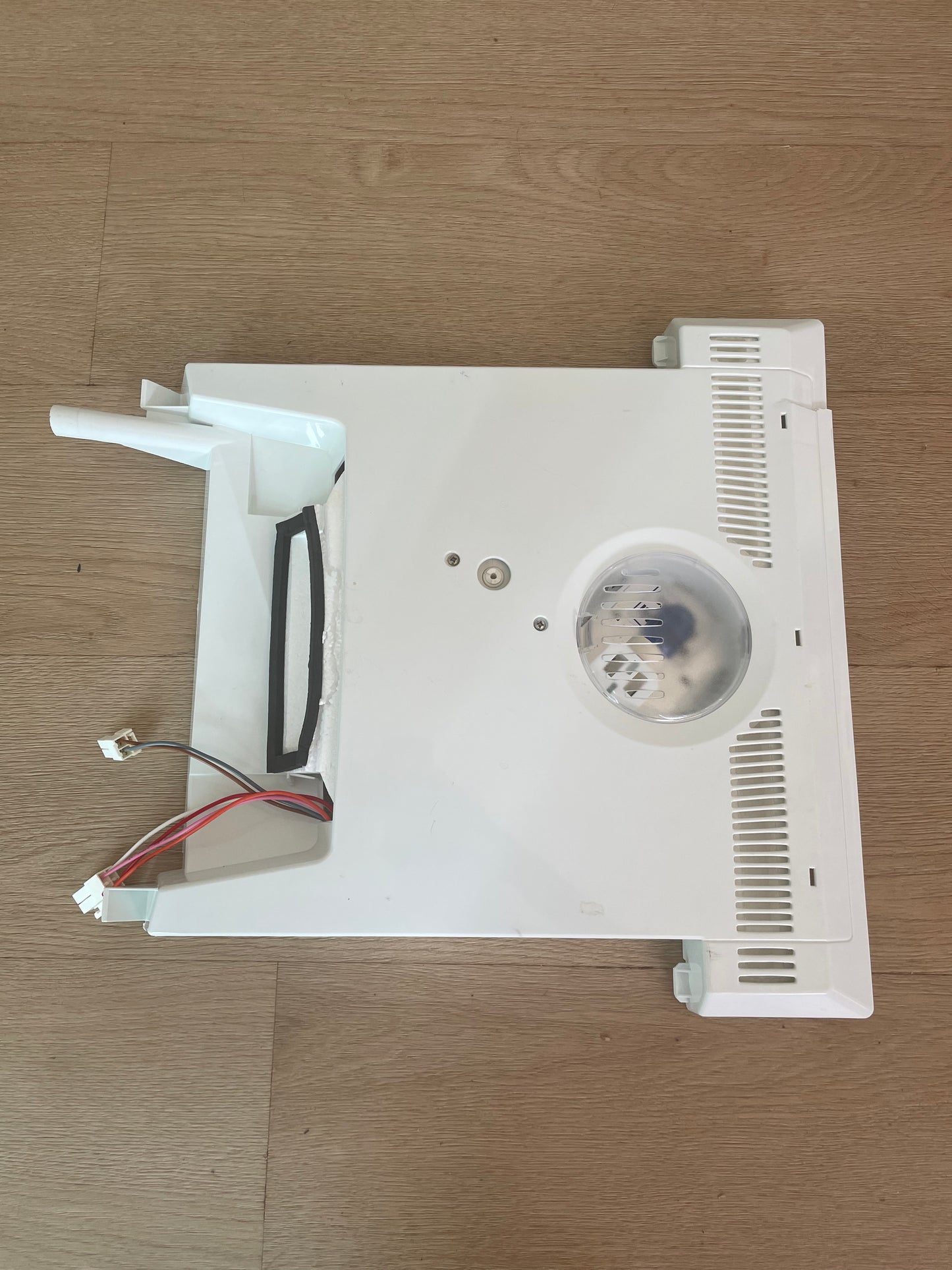 1444866 Electrolux Kelvinator Simpson Westinghouse fridge control housing top assembly