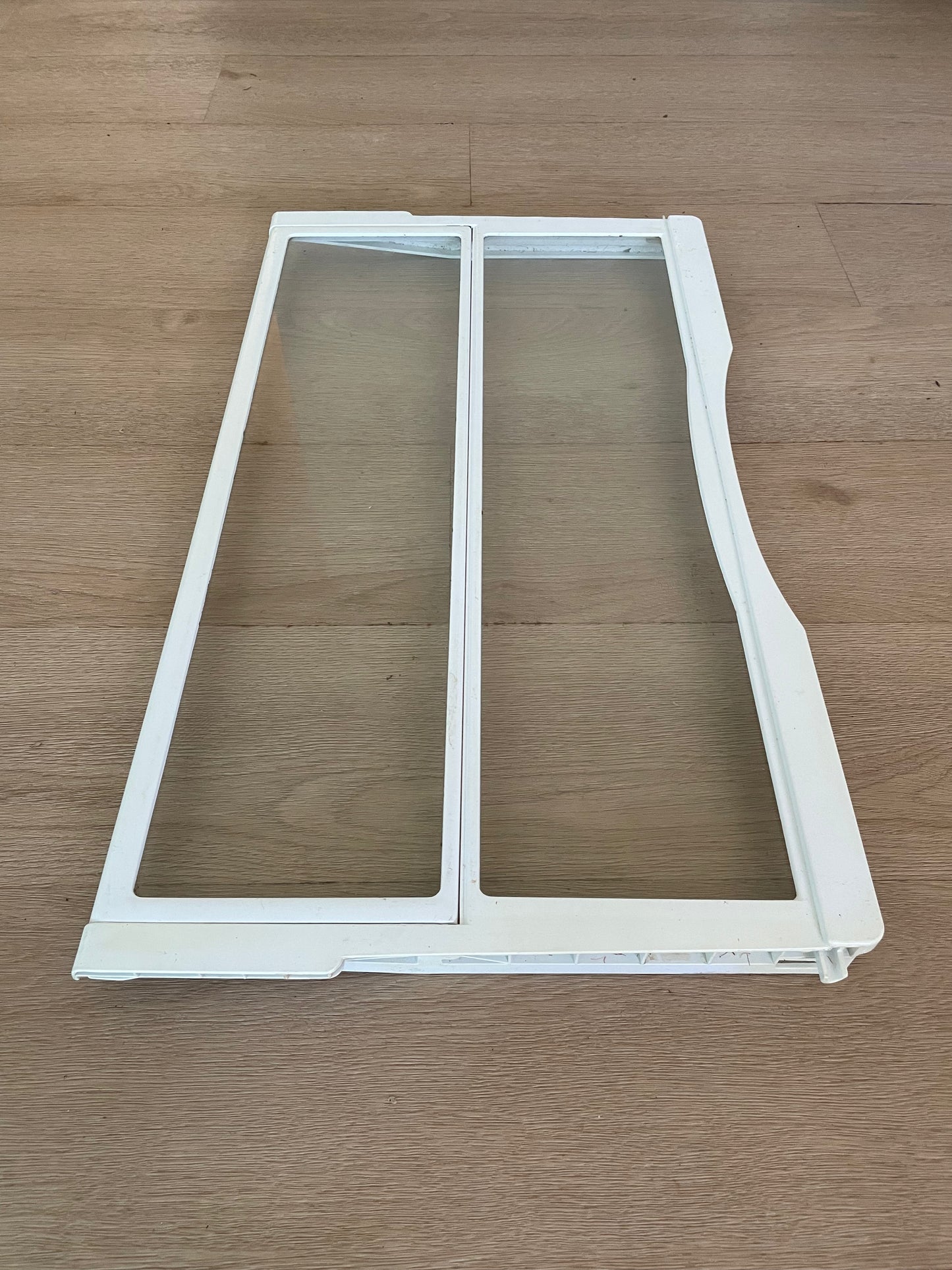1444632 Electrolux fridge split glass shelf