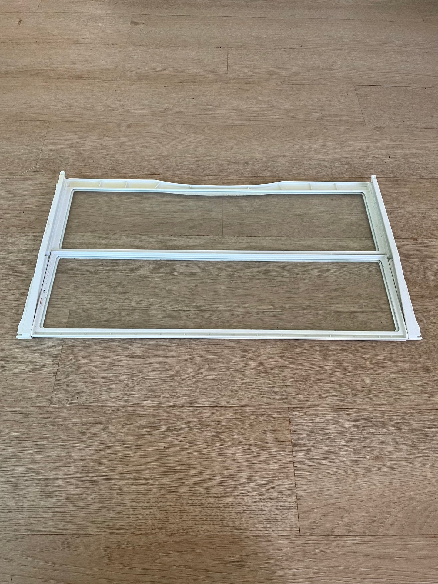 1444632 Electrolux fridge split glass shelf