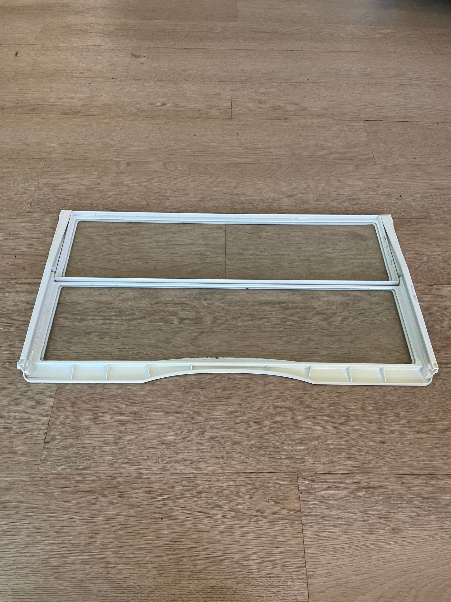 1444632 Electrolux fridge split glass shelf