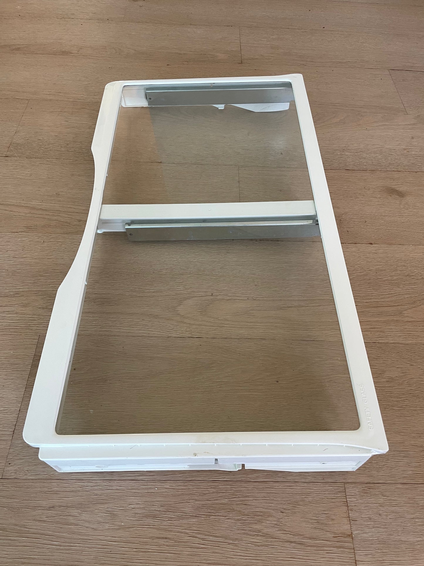 1451242 Electrolux Westinghouse fridge crisper cover with rails