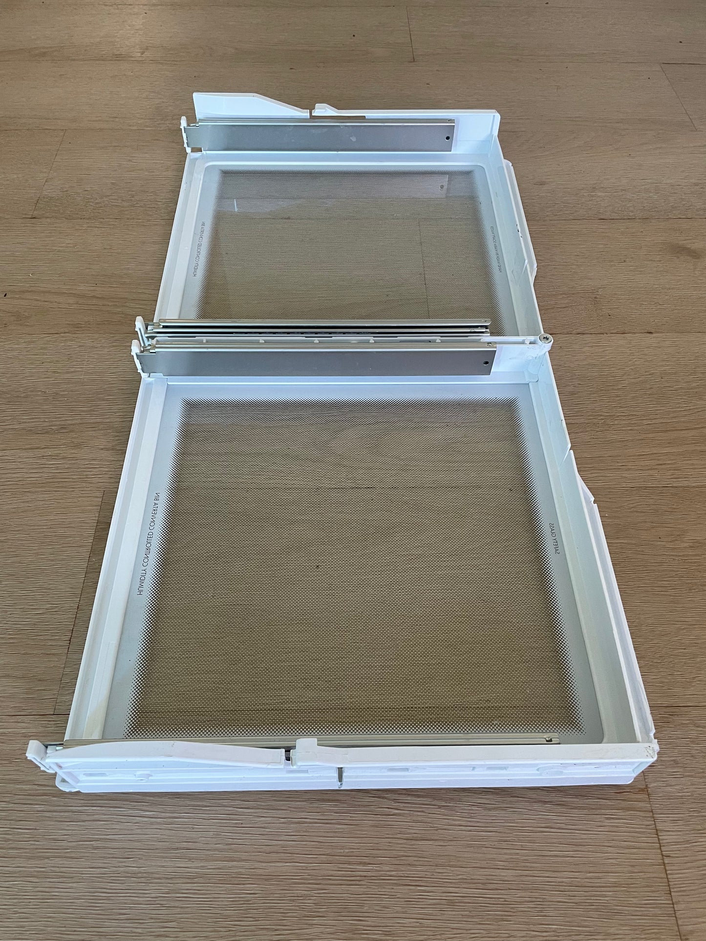 1452277 1461069 Westinghouse fridge glass shelf crisper cover lid + rails runners extension arms