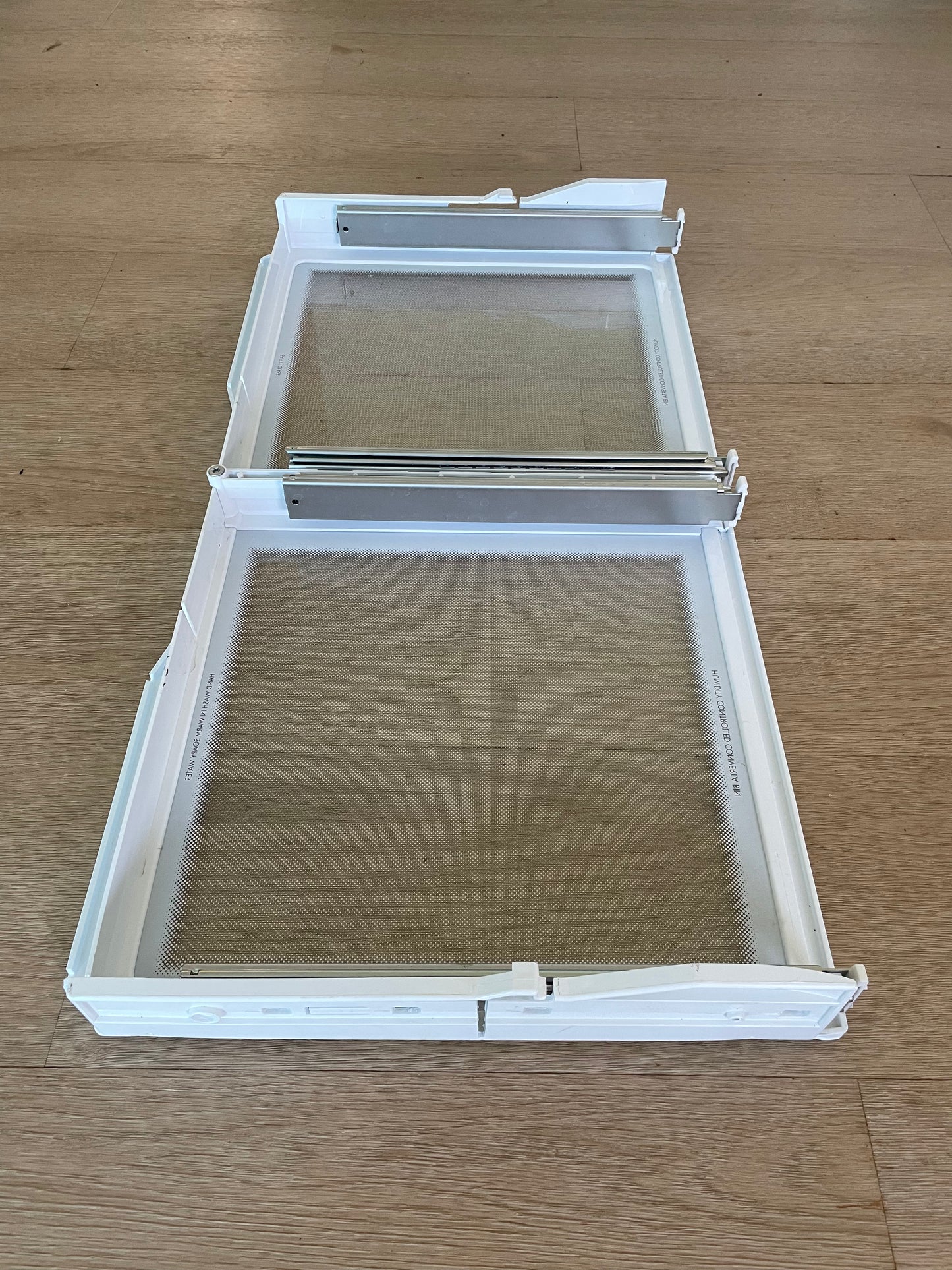 1452277 1461069 Westinghouse fridge glass shelf crisper cover lid + rails runners extension arms