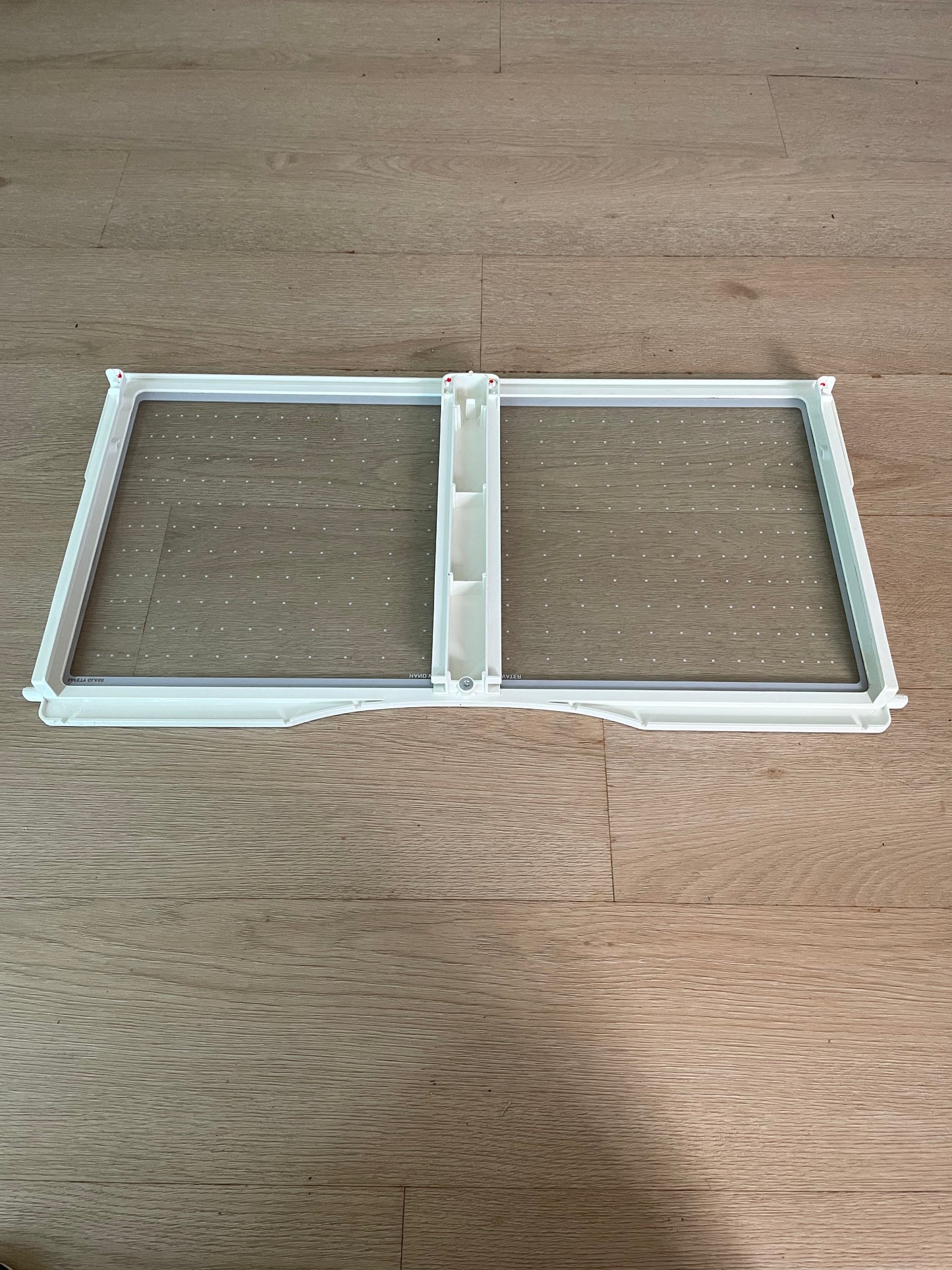 1452620 1460447 4055922845 Electrolux fridge deli bin glass shelf assembly assy EBE5100 EBM5100