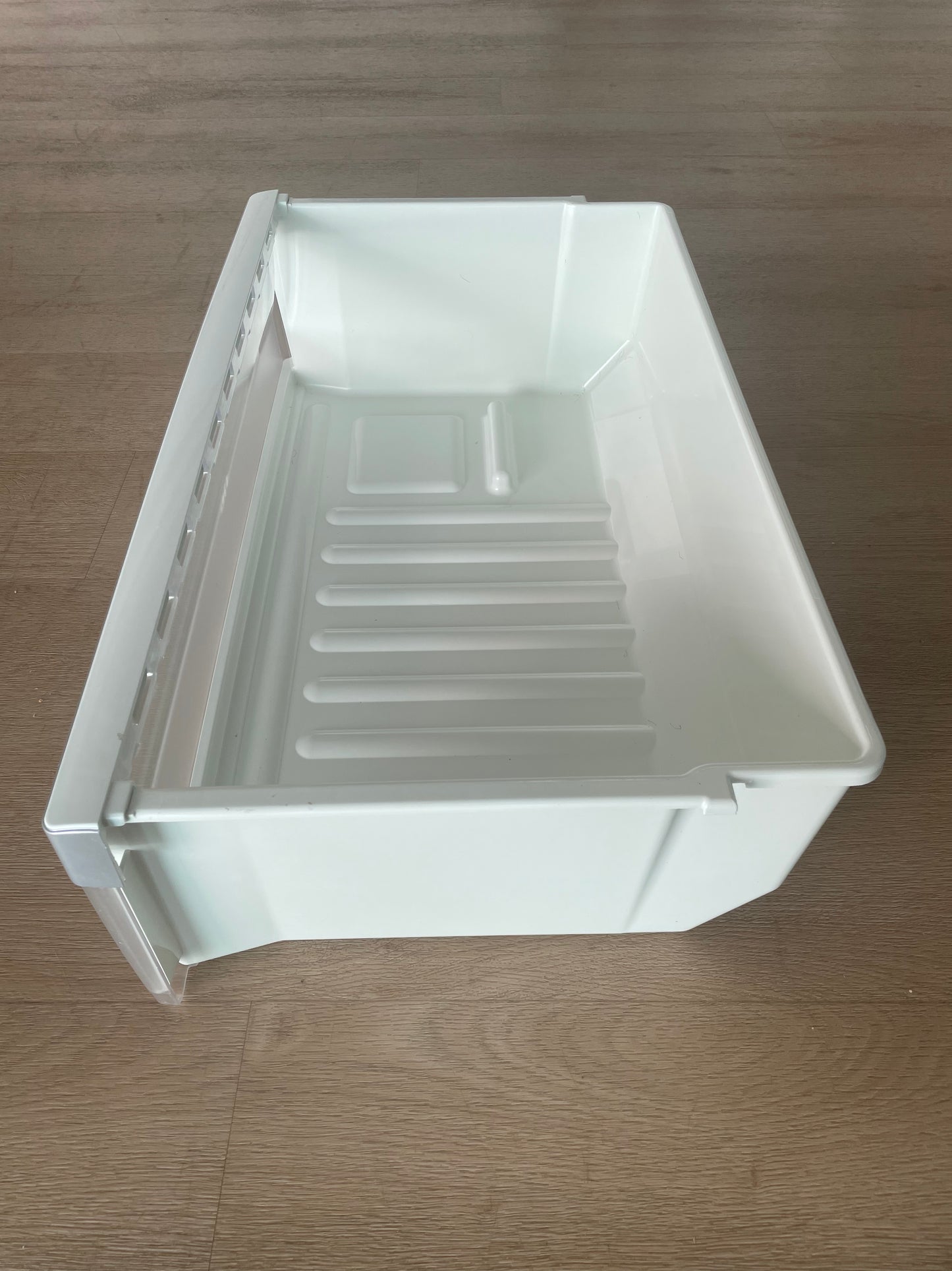 1451494 1451997 Electrolux fridge TOP FREEZER BIN upper drawer