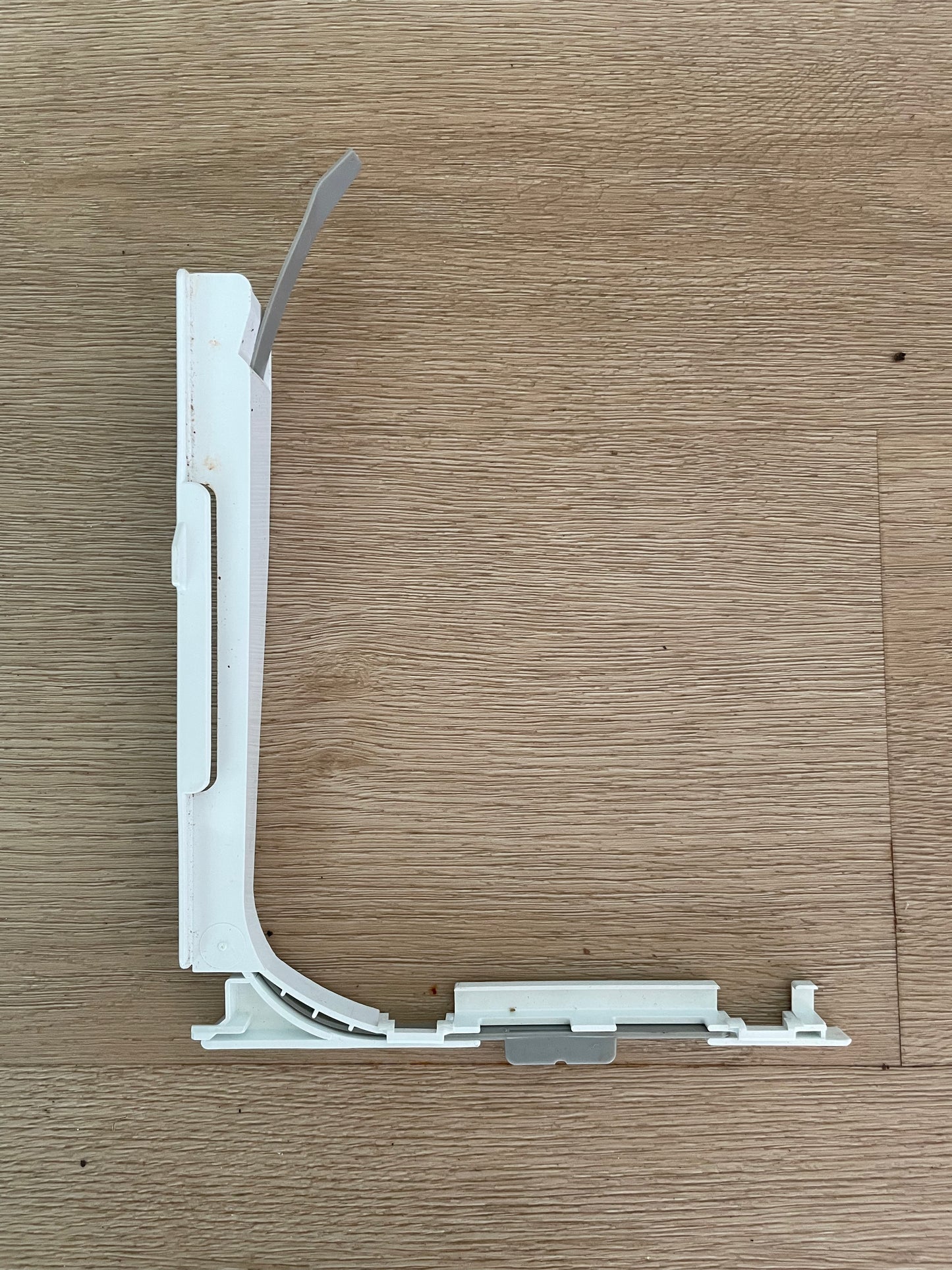 836633 836634 Fisher & Paykel fridge crisper shelf cover slide guide humidity control LHS left hand side