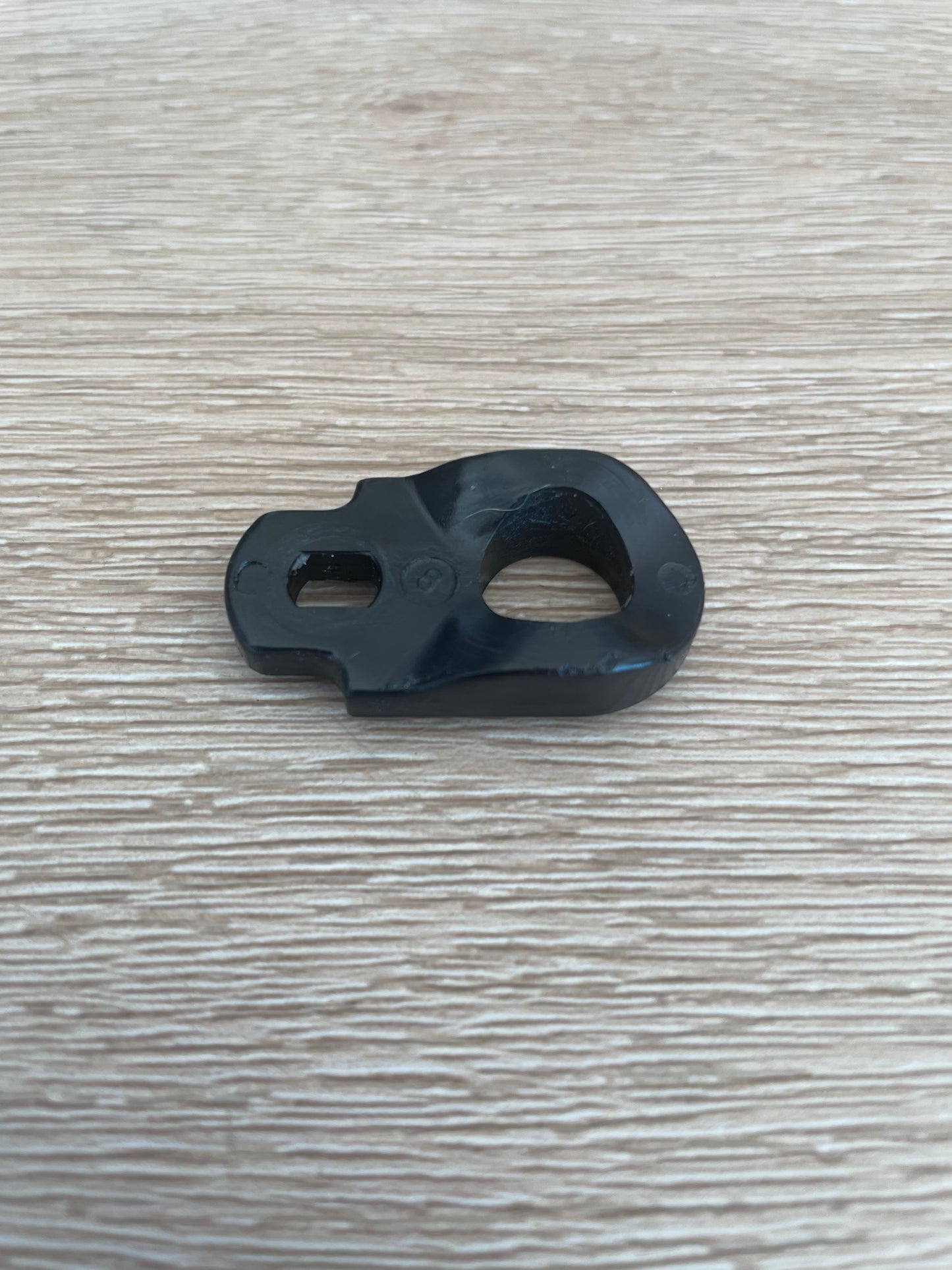 DA66-00344A Samsung side by side fridge lower hinge cam riser