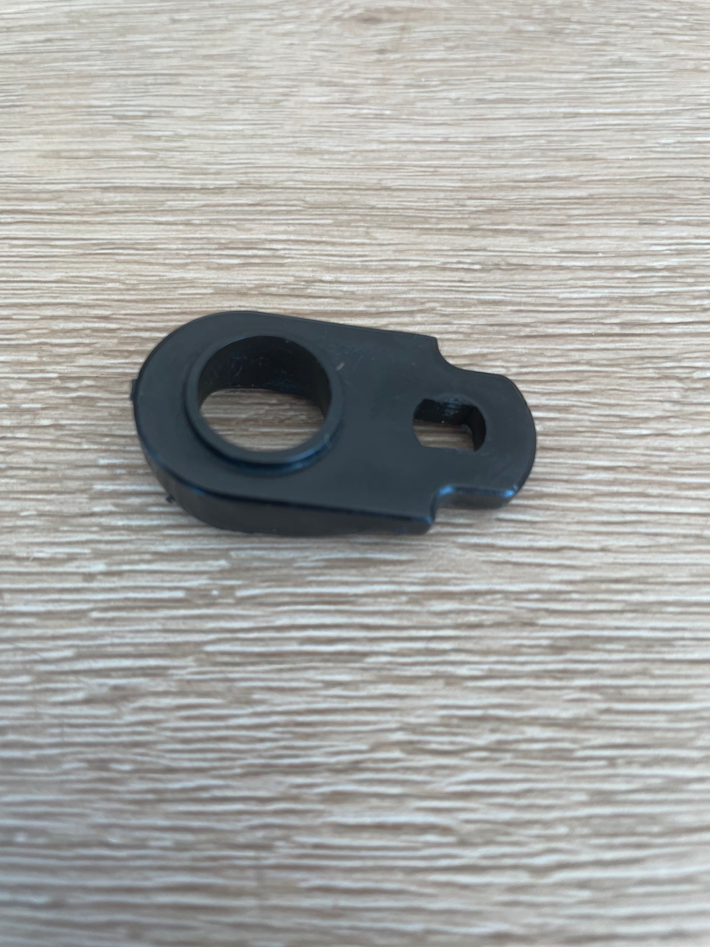 DA66-00344A Samsung side by side fridge lower hinge cam riser