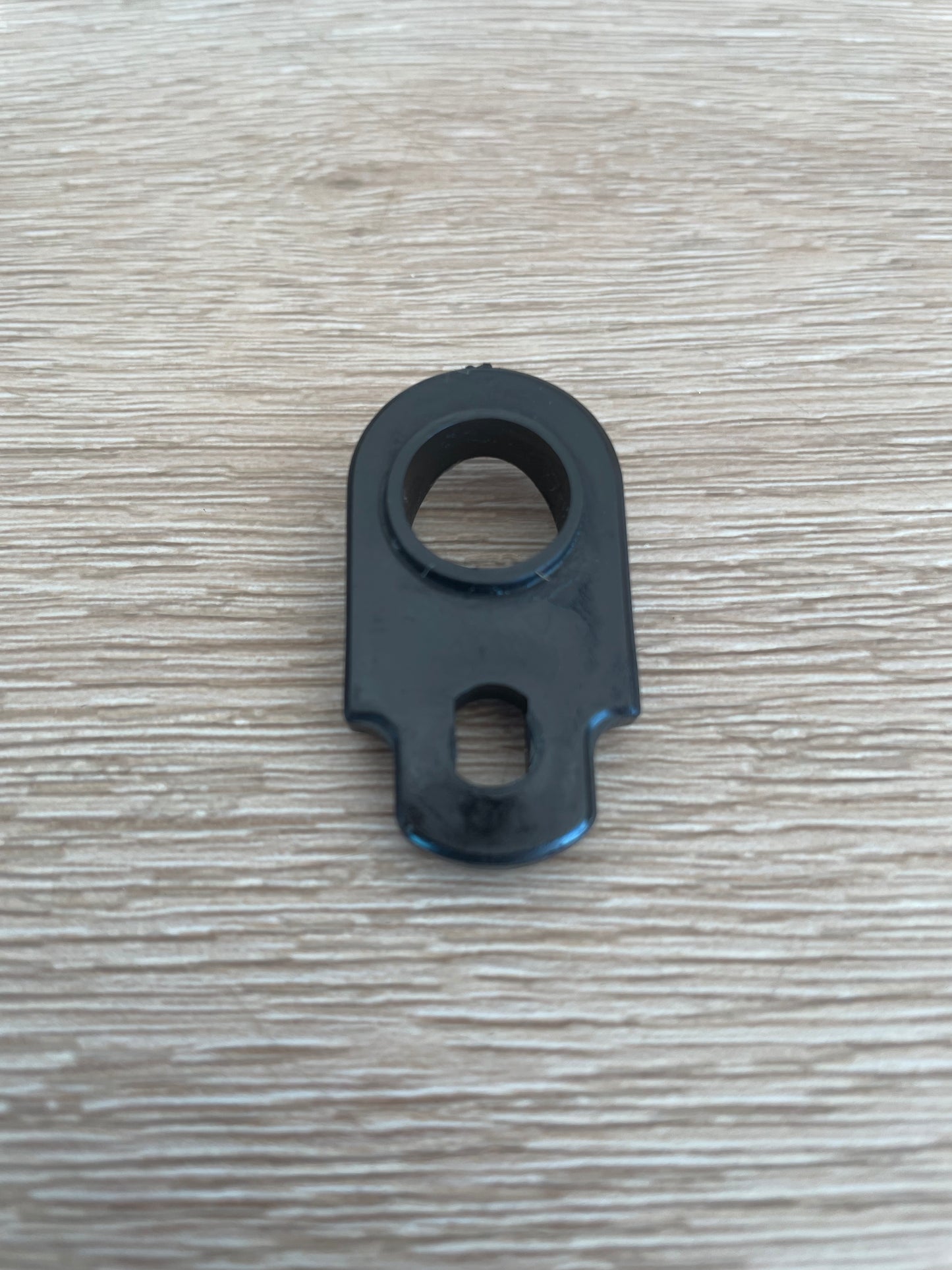 DA66-00344A Samsung side by side fridge lower hinge cam riser