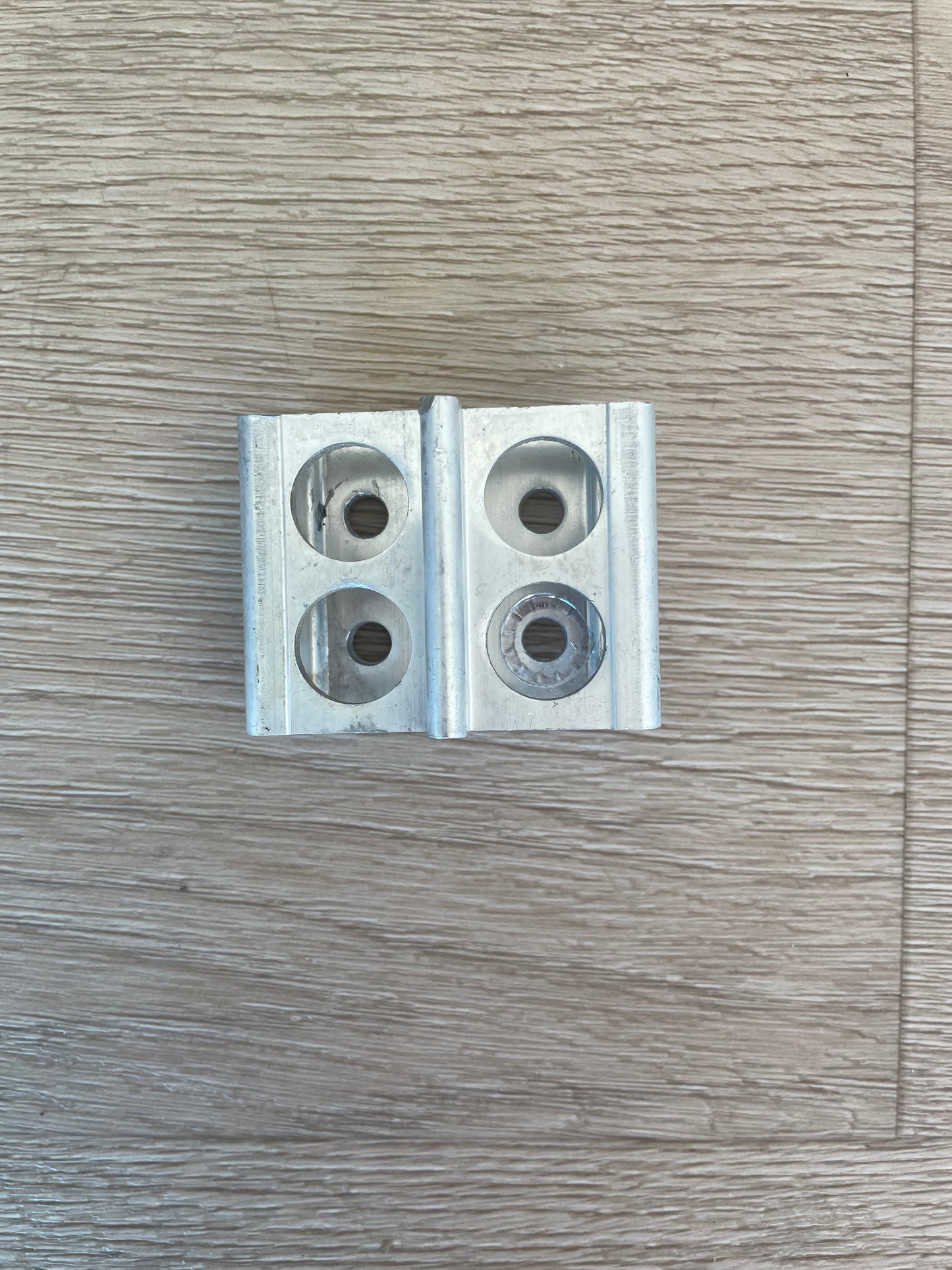 DA61-03036D Samsung side by side fridge lower bottom right hand RHS hinge bracket