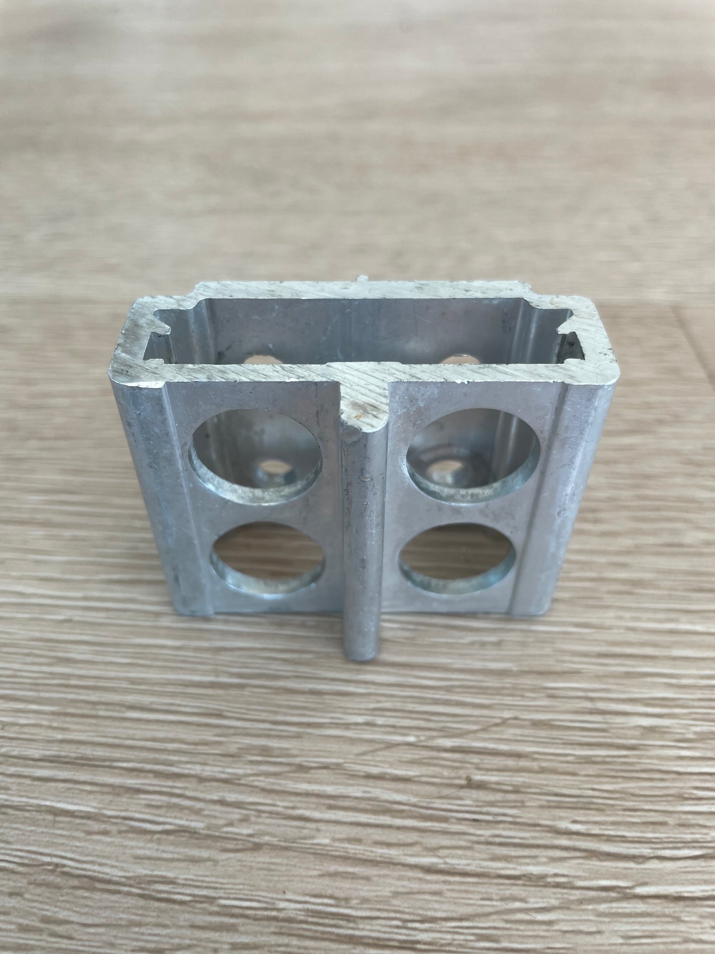 DA61-03036D Samsung side by side fridge lower bottom right hand RHS hinge bracket