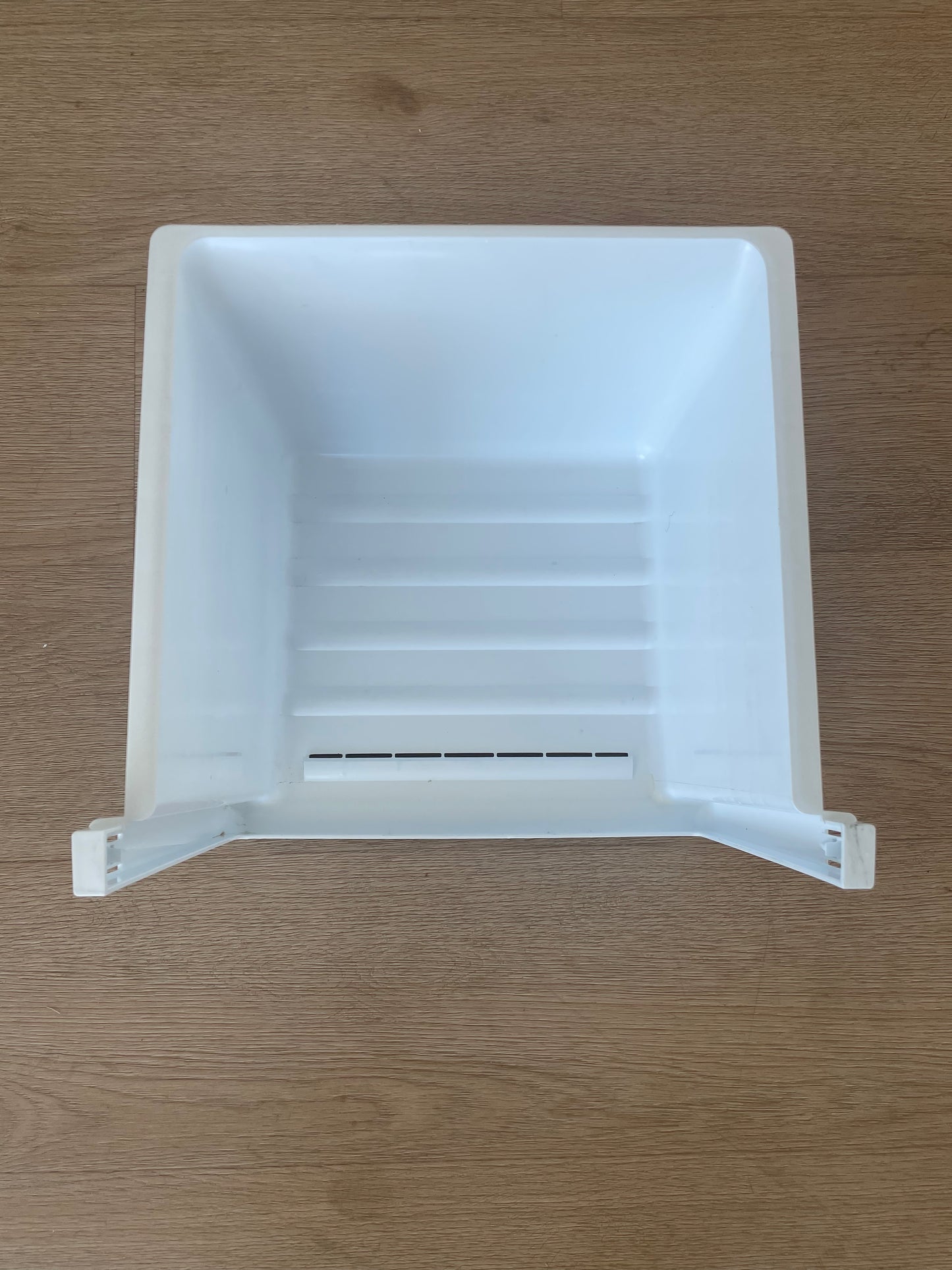 890129739 Westinghouse side by side fridge lower bottom freezer drawer bin basket storage container rear case