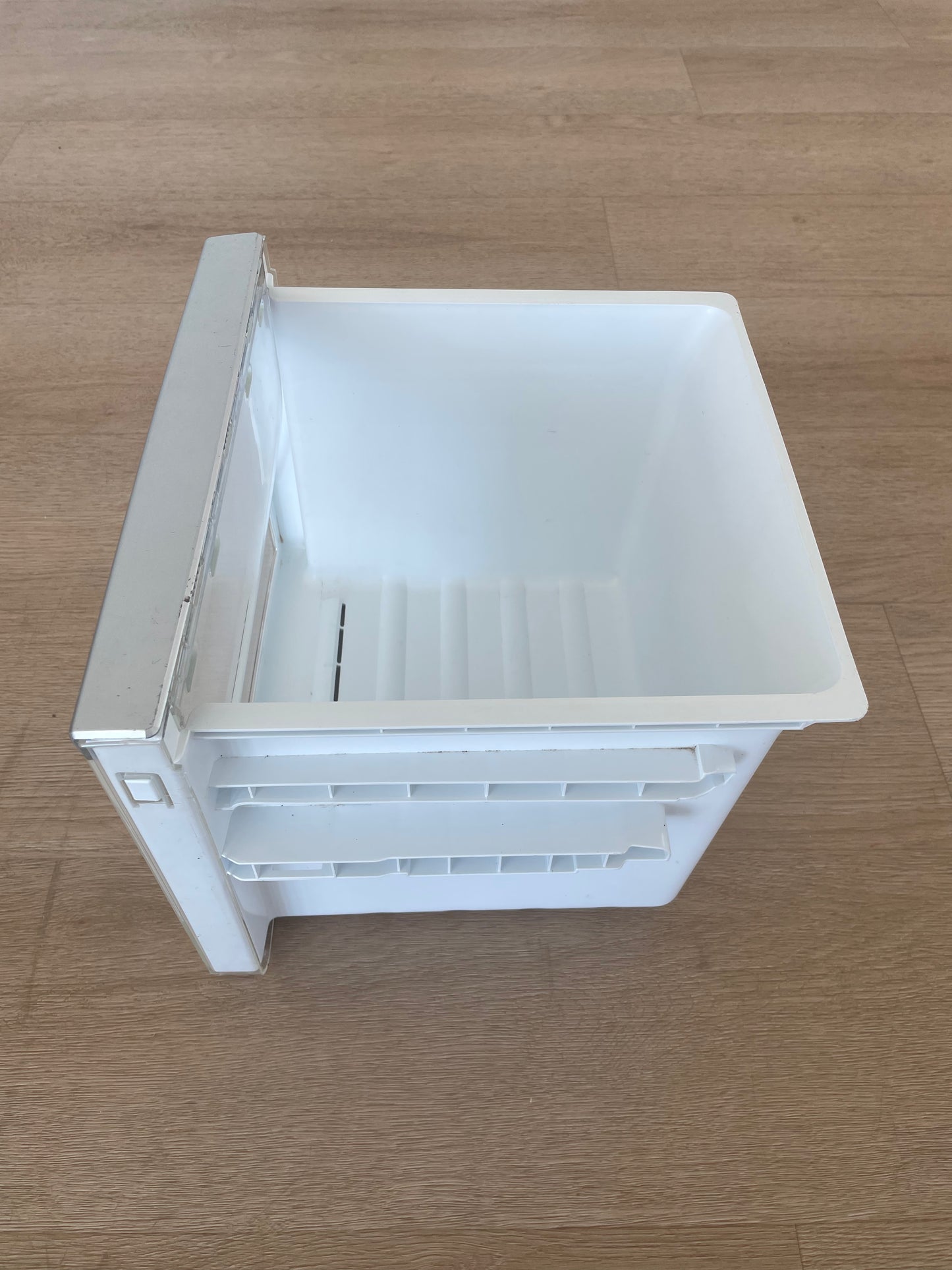 890129739 890142709 Westinghouse side by side fridge lower bottom freezer drawer bin basket storage container + front facia cover lens mask