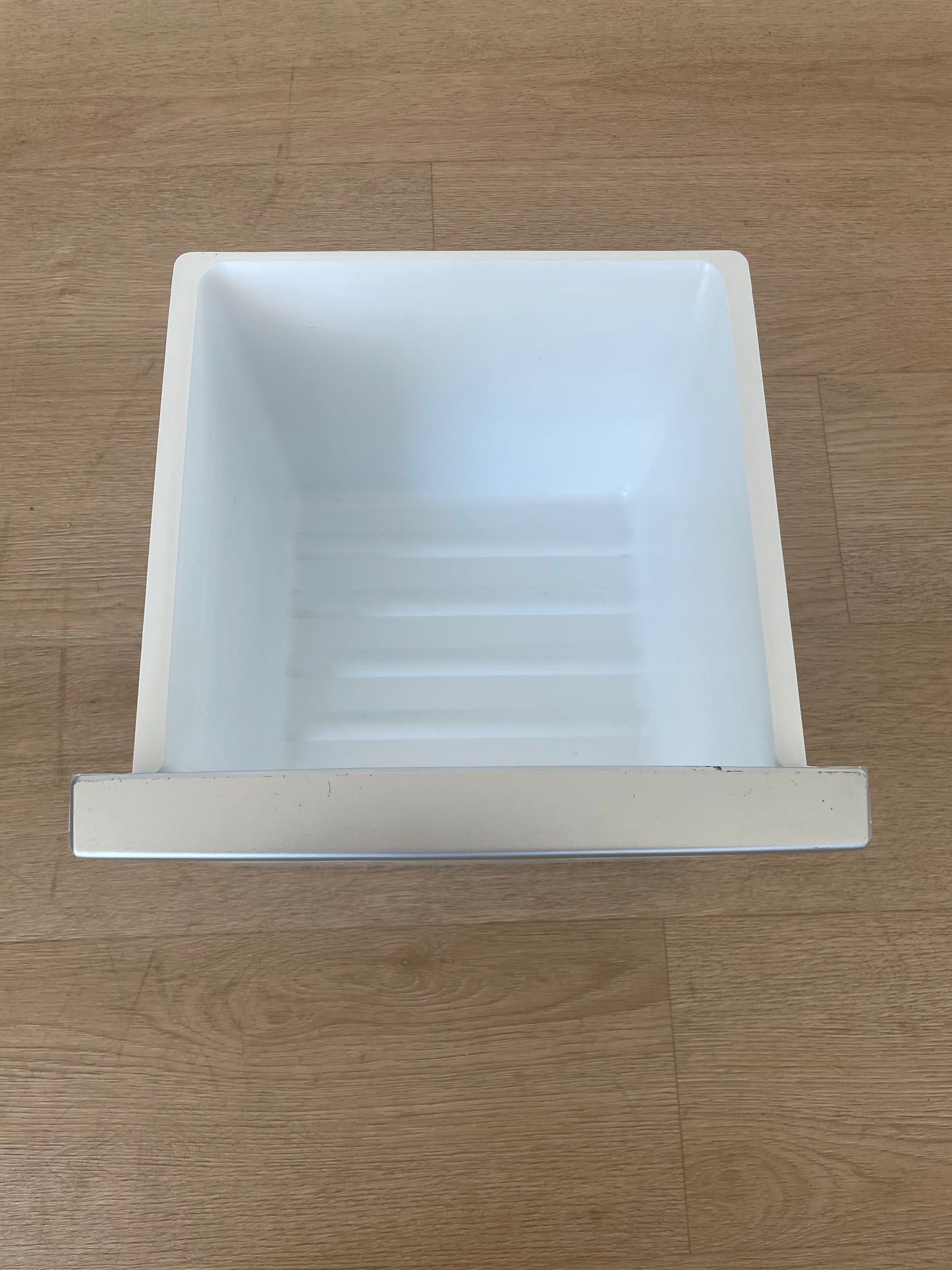 890129739 890142709 Westinghouse side by side fridge lower bottom freezer drawer bin basket storage container + front facia cover lens mask