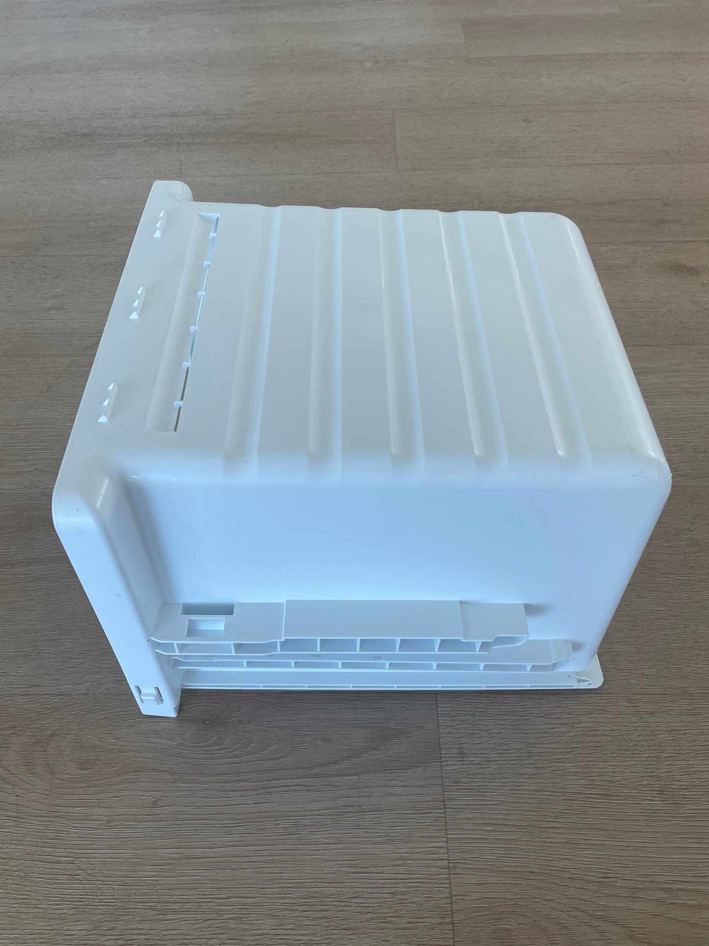 890129731 Westinghouse side by side fridge UPPER FREEZER DRAWER top bin basket storage container rear case