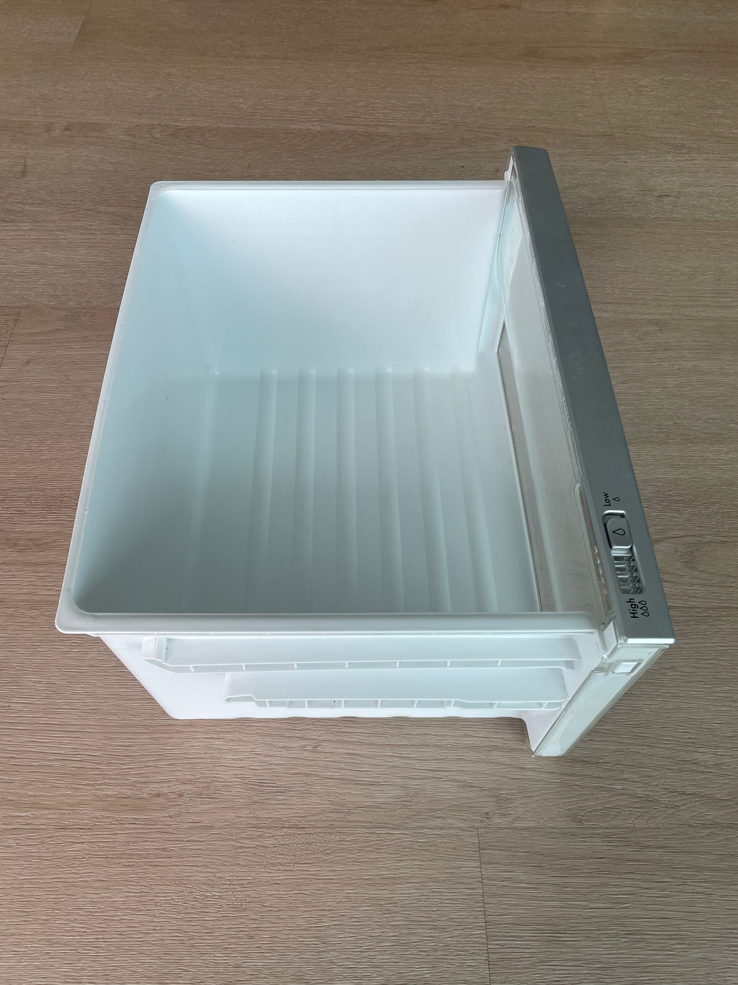 890128691 890141778 Westinghouse fridge upper top crisper bin vegetable drawer