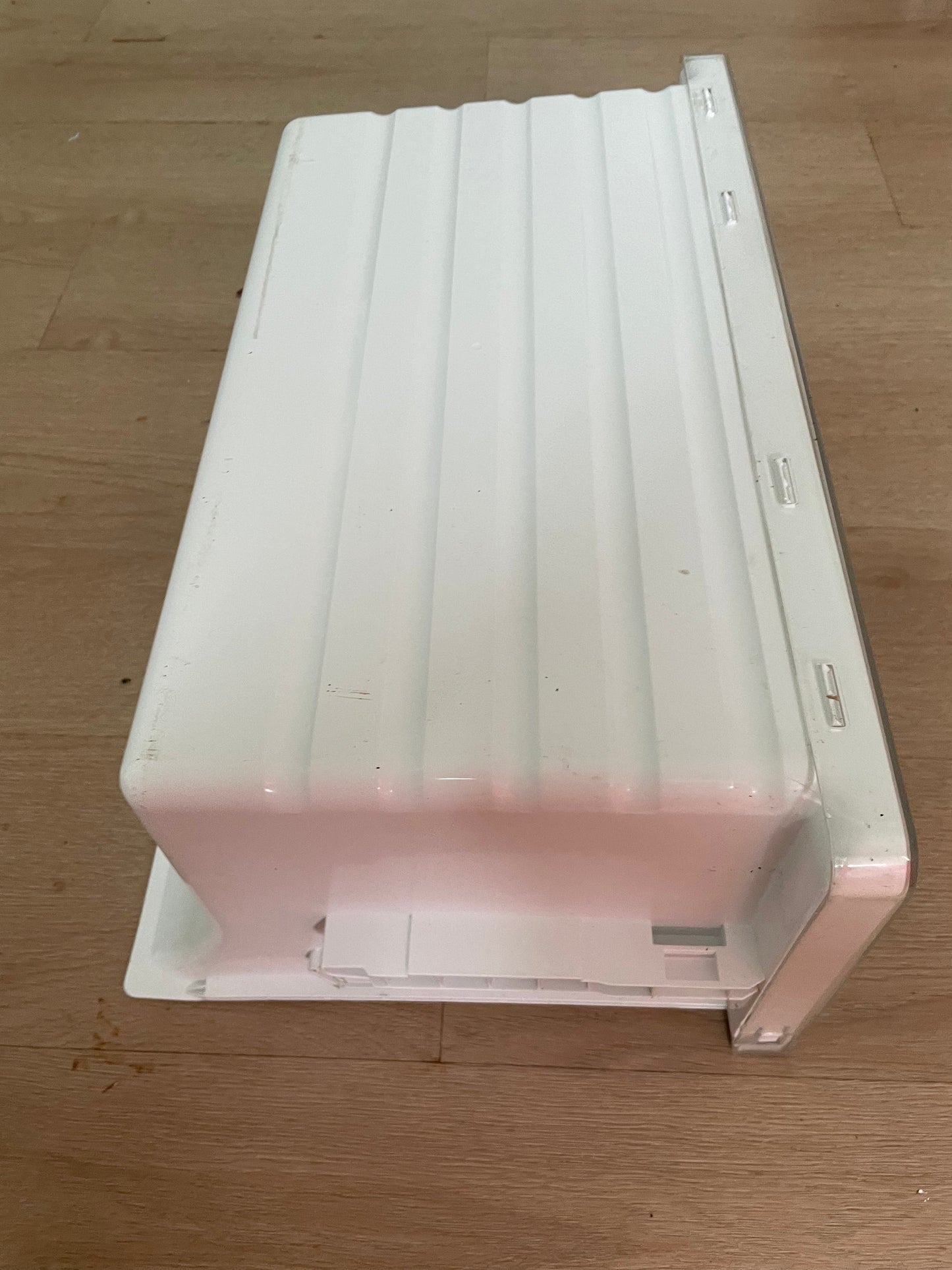 890129965 4055879375 Westinghouse side by side fridge lower crisper bottom vegetable drawer