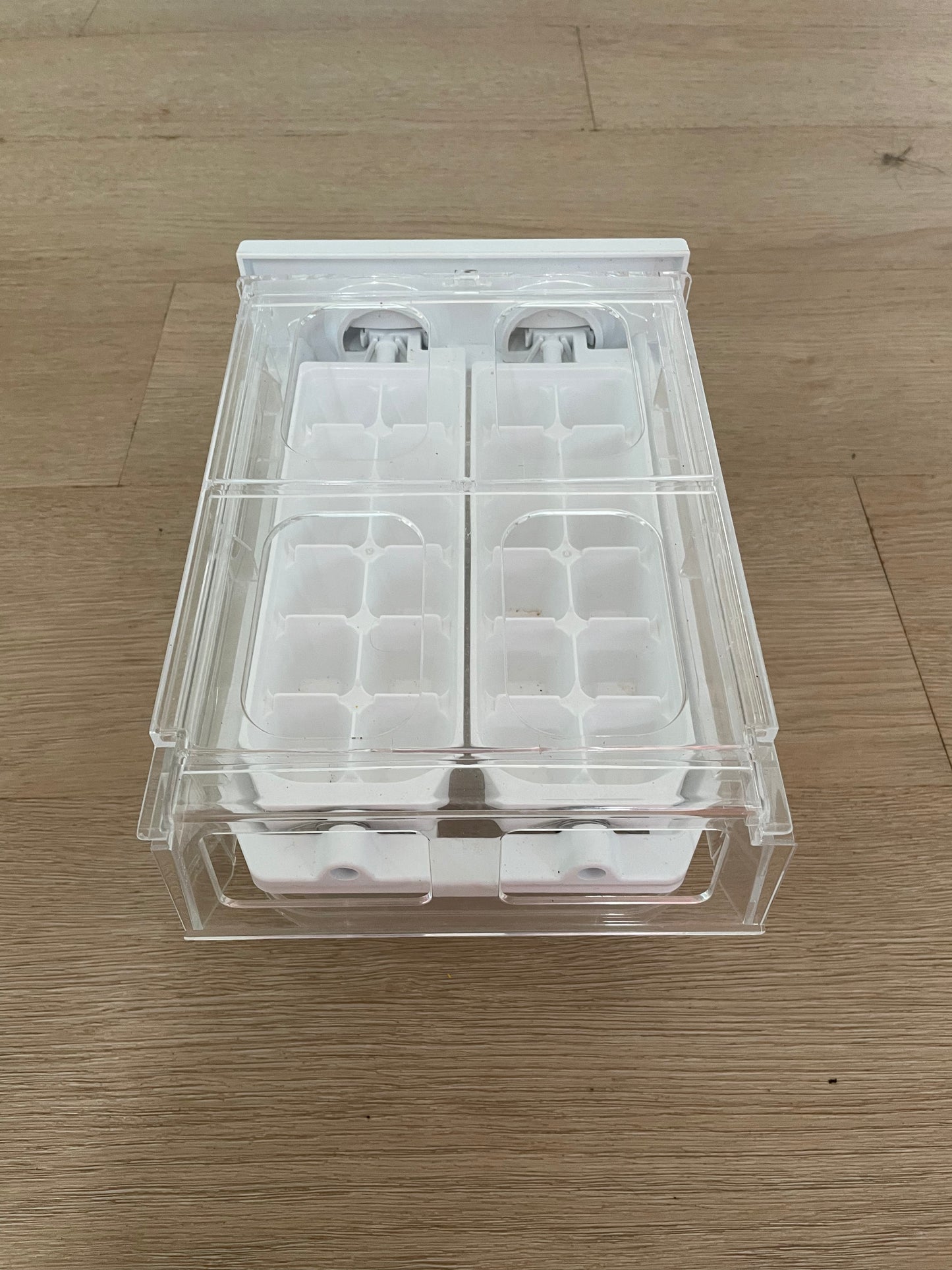 890128996 4055893194 Westinghouse side by side fridge freezer Tray Ice Twist Assembly maker