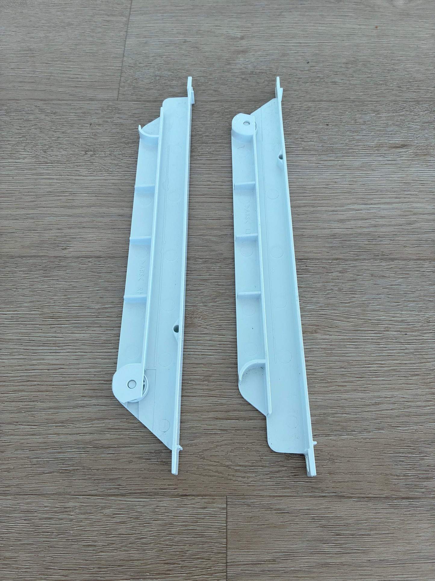 1441891 1444594 1453079 1453080 Westinghouse fridge deep deli runners PAIR