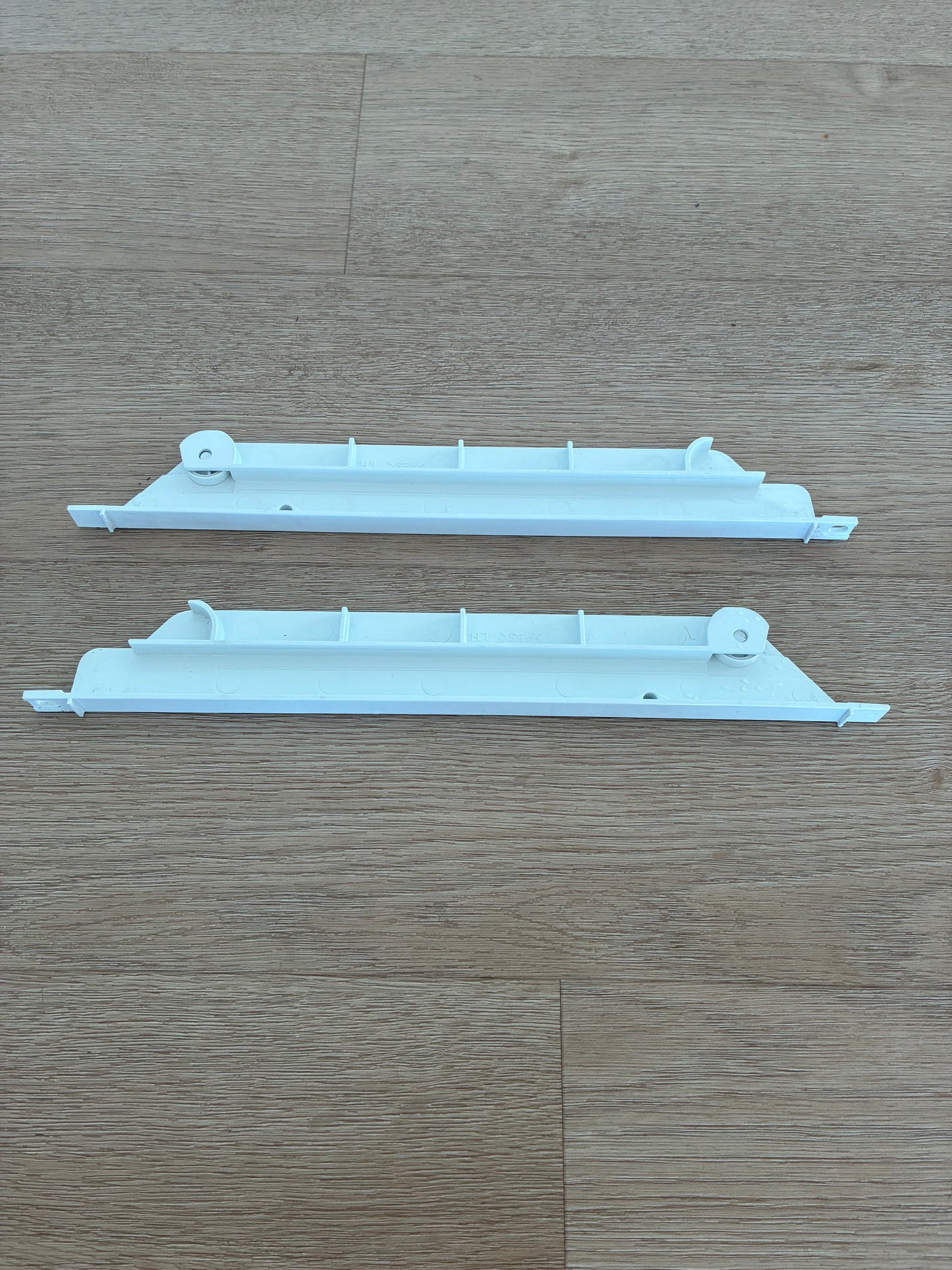 1441891 1444594 1453079 1453080 Westinghouse fridge deep deli runners PAIR