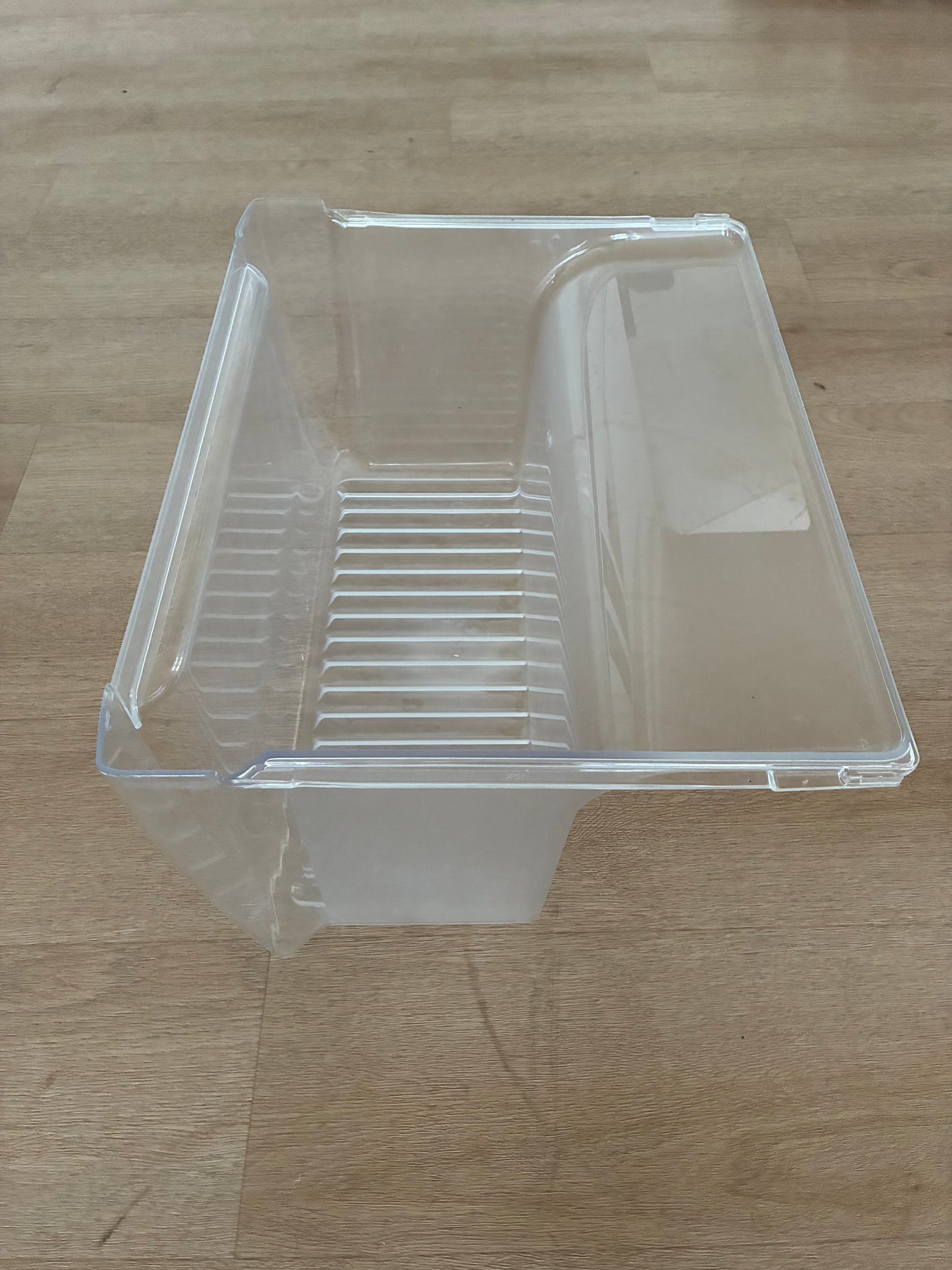 1441831 1441854 1441857 1446083 1447070 1448013 4055922217 Electrolux Kelvinator Simpson Westinghouse fridge crisper bin vegetable drawer