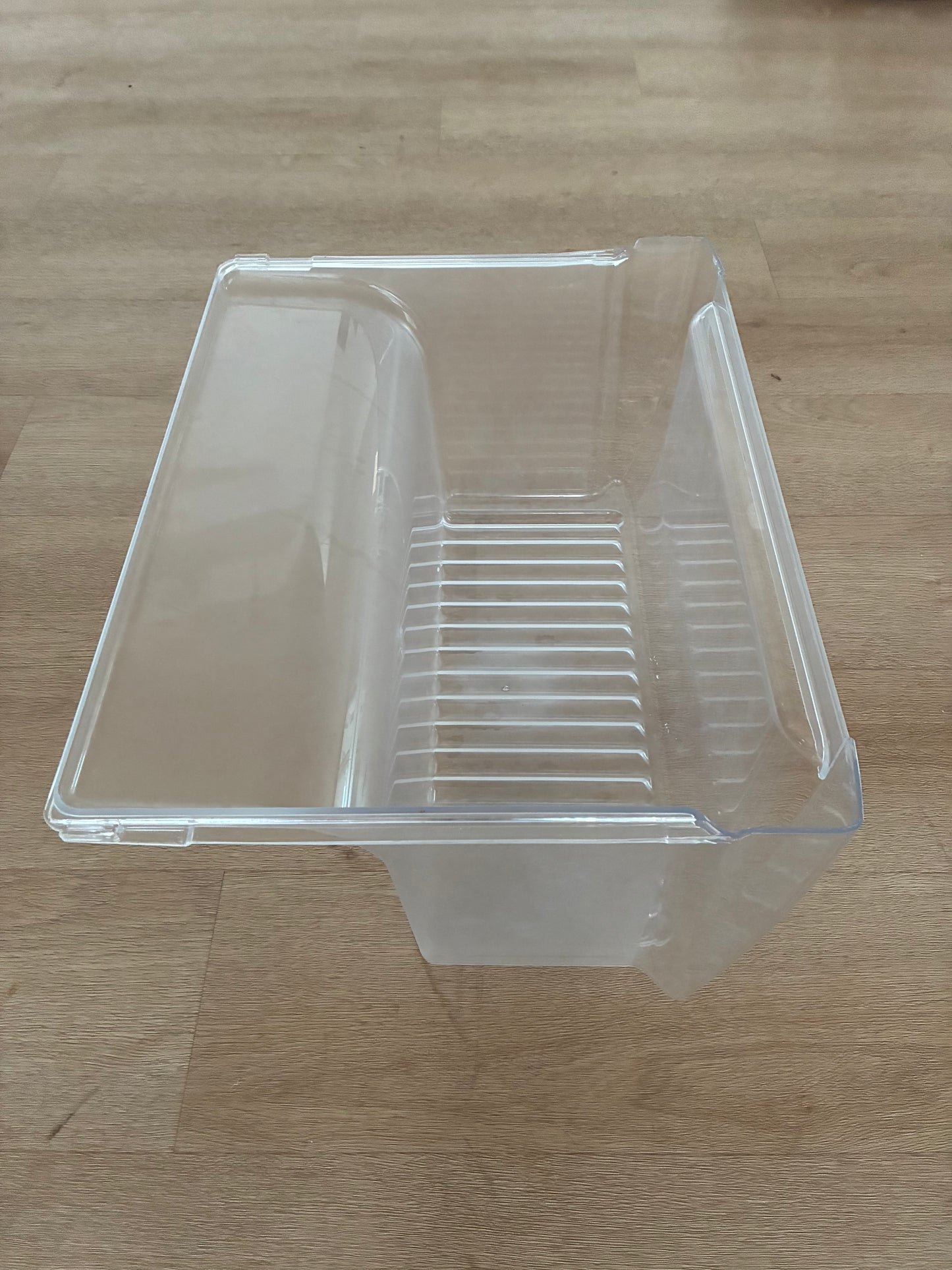 1441831 1441854 1441857 1446083 1447070 1448013 4055922217 Electrolux Kelvinator Simpson Westinghouse fridge crisper bin vegetable drawer