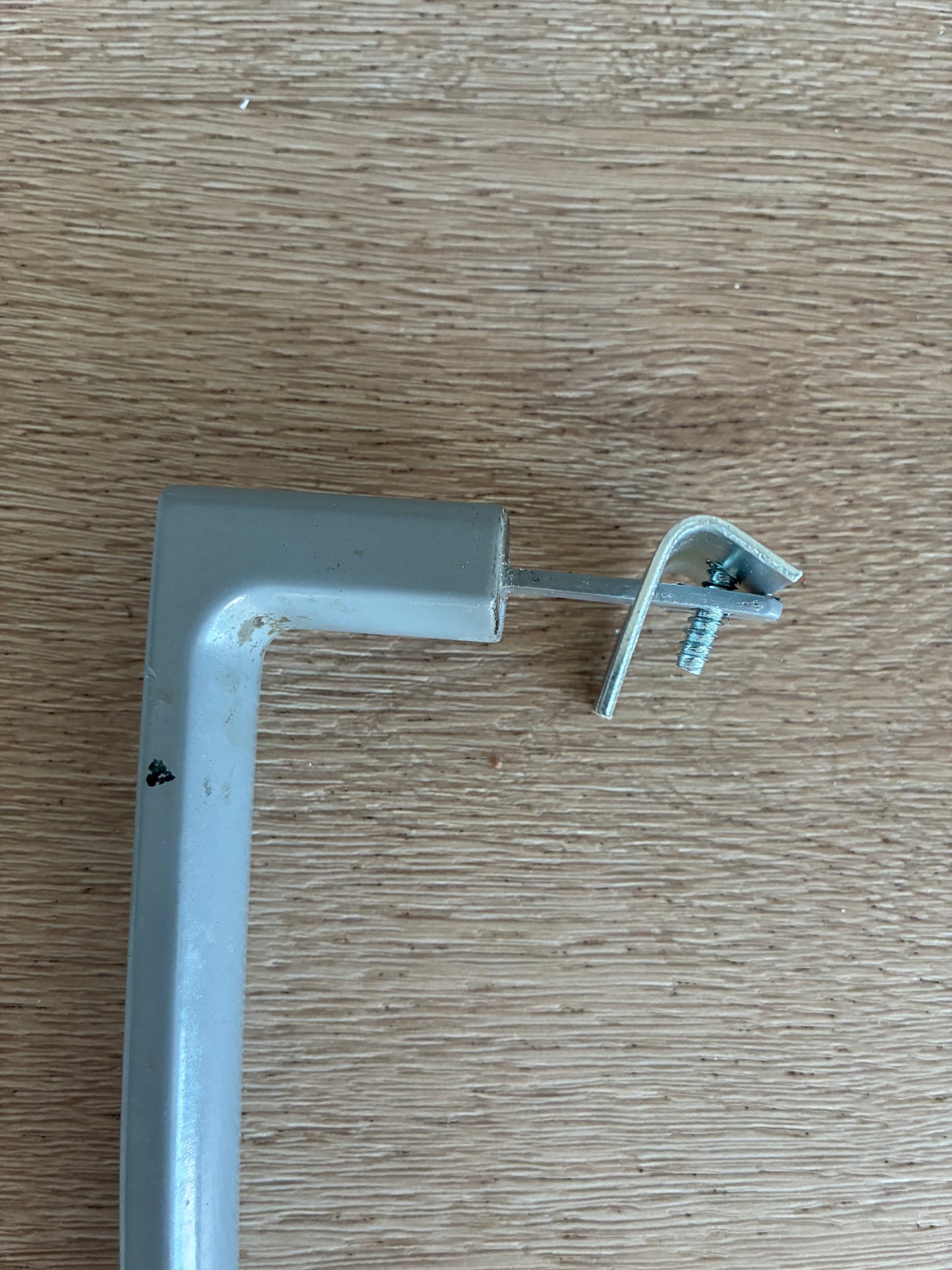 820871 Fisher & Paykel fridge FREEZER DOOR HANDLE short curved