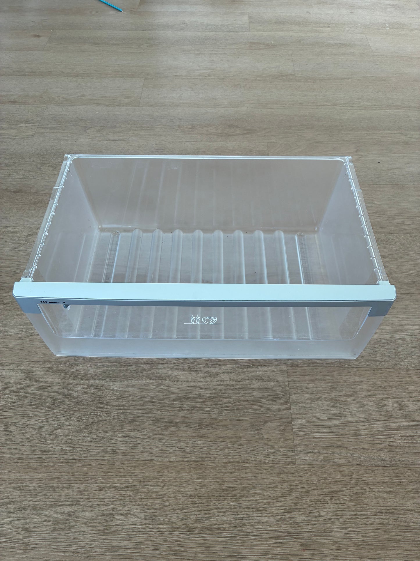 1451516 1451526 Electrolux fridge crisper bin vegetable drawer storage container