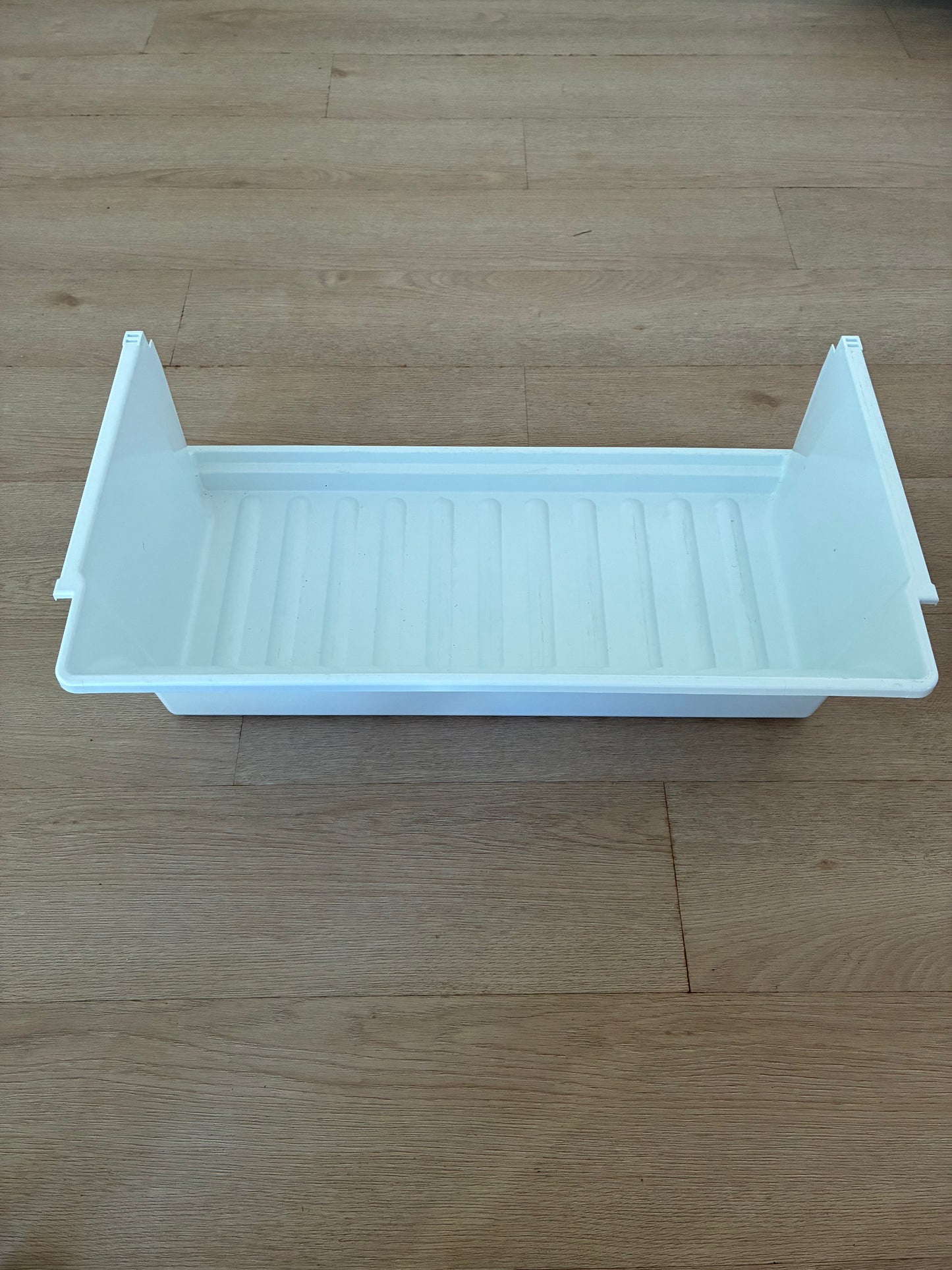 1451497 1460470 1456201 Westinghouse Electrolux bottom mount fridge LOWER BOTTOM REAR CASE freezer drawer bin