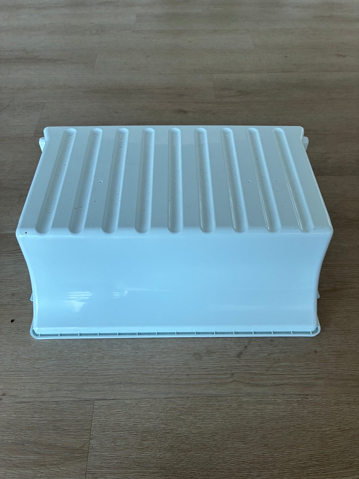 1451496 1456579 1460473 1760008798 Westinghouse fridge FREEZER LOWER REAR CASE bottom drawer bin