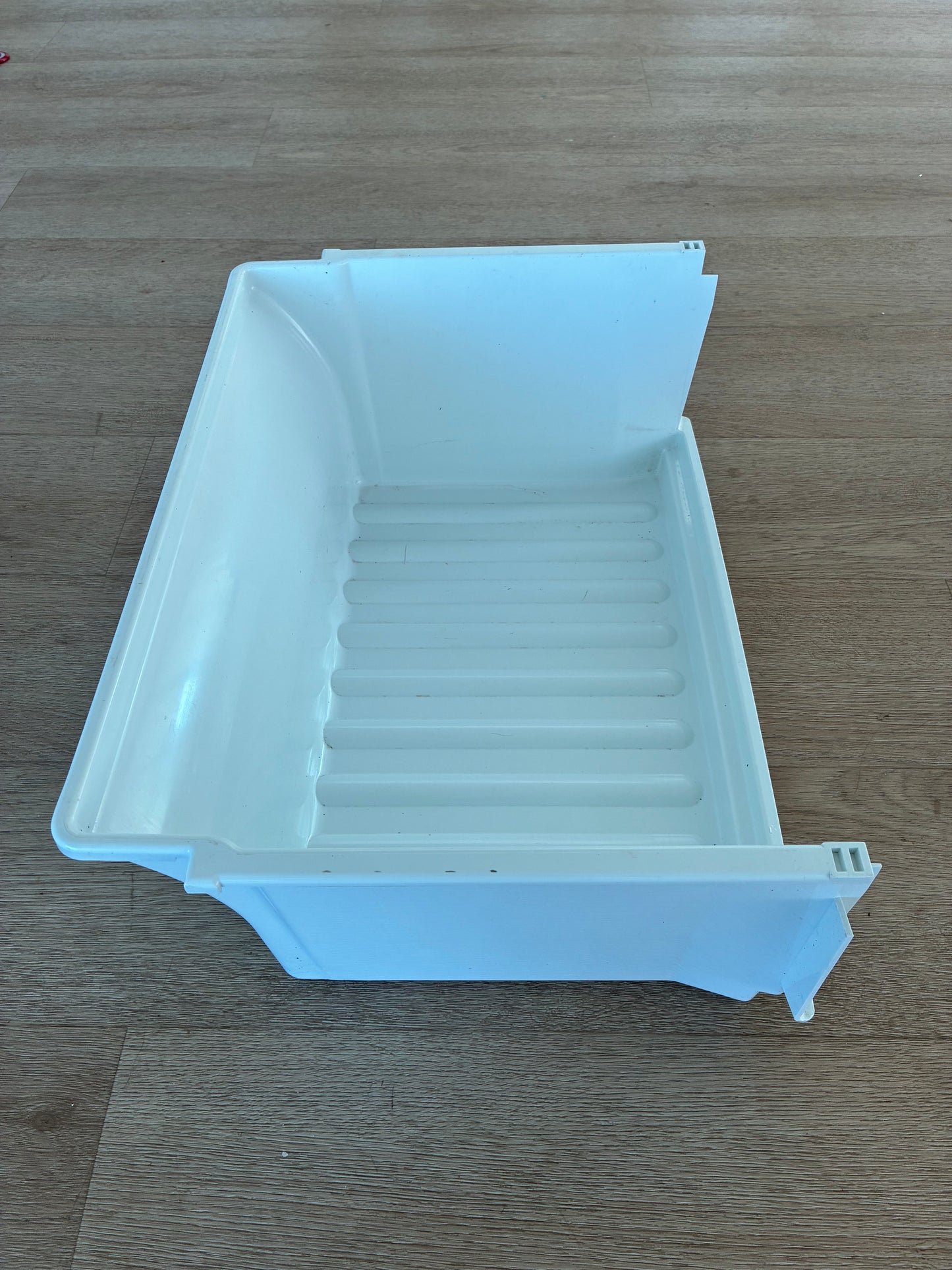 1451495 1456583 Westinghouse fridge BOTTOM FREEZER BIN lower drawer - REAR CASE ONLY