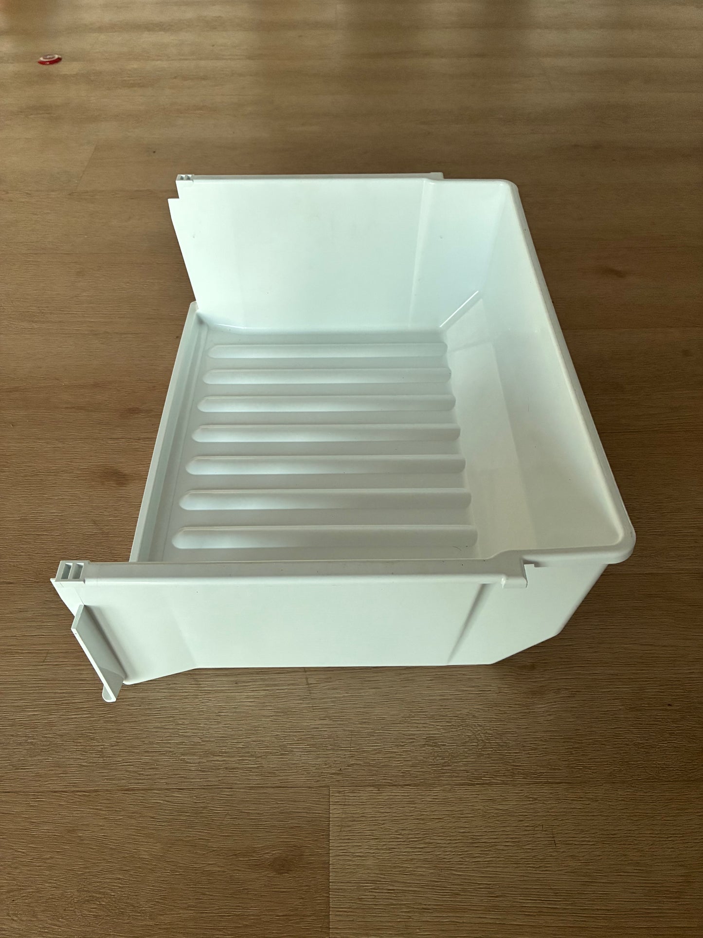 1451492 4055922241 Westinghouse fridge TOP FREEZER BIN upper drawer - REAR BASE CASE