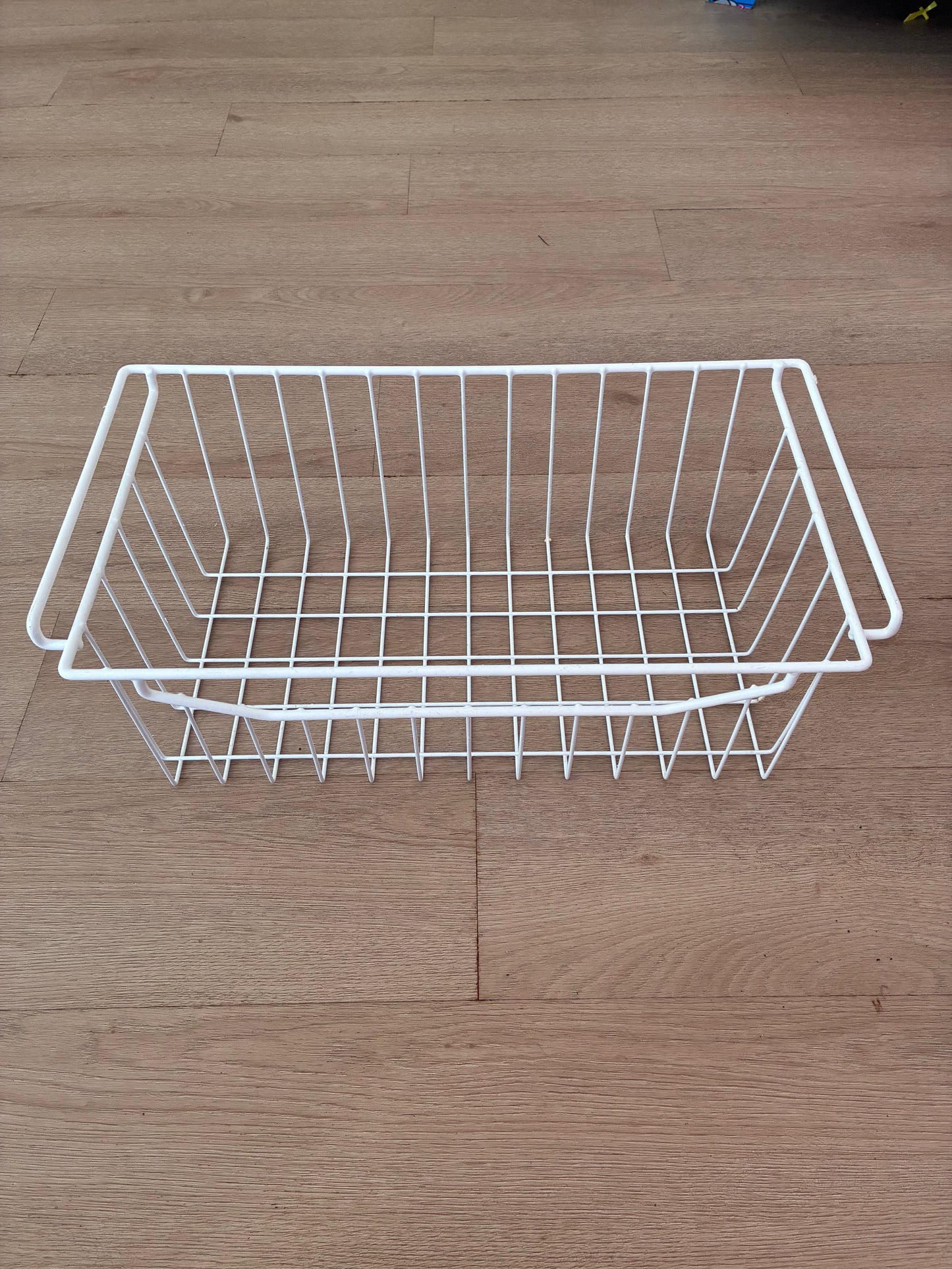 877932 Fisher & Paykel fridge freezer wire lower basket bottom drawer FITS E442B 680mm CABINETS