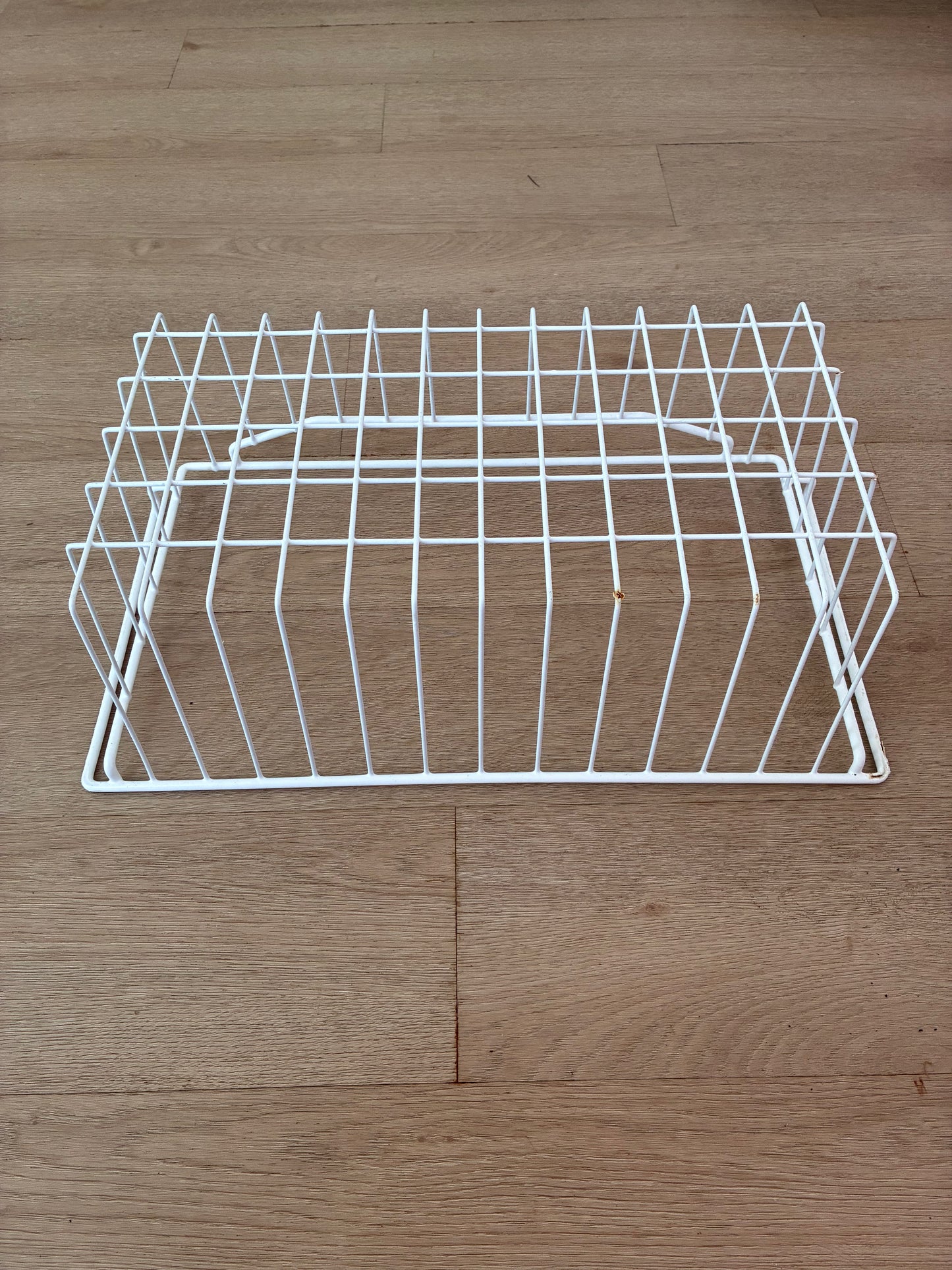 877932 Fisher & Paykel fridge freezer wire lower basket bottom drawer FITS E442B 680mm CABINETS