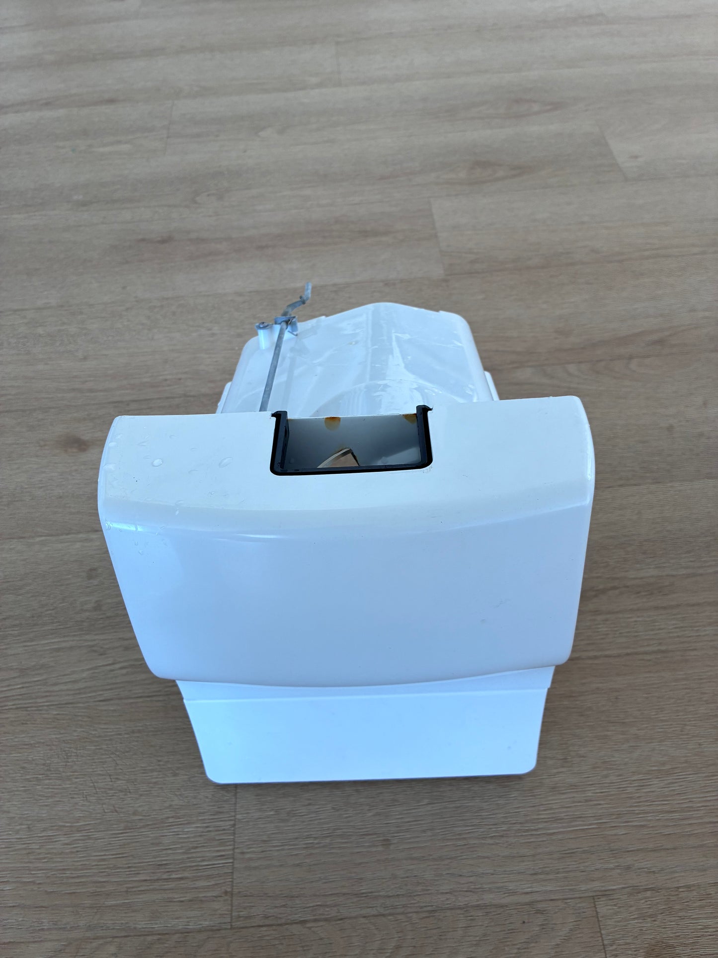 1443903 Westinghouse side by side fridge freezer ice bucket bin mixer assembly assy