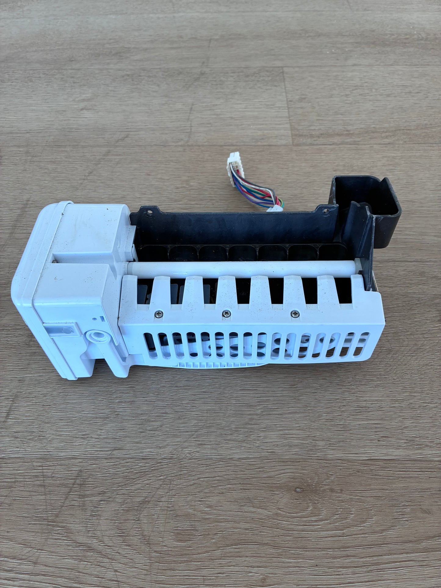 DA97-07549A Samsung fridge freezer ice maker