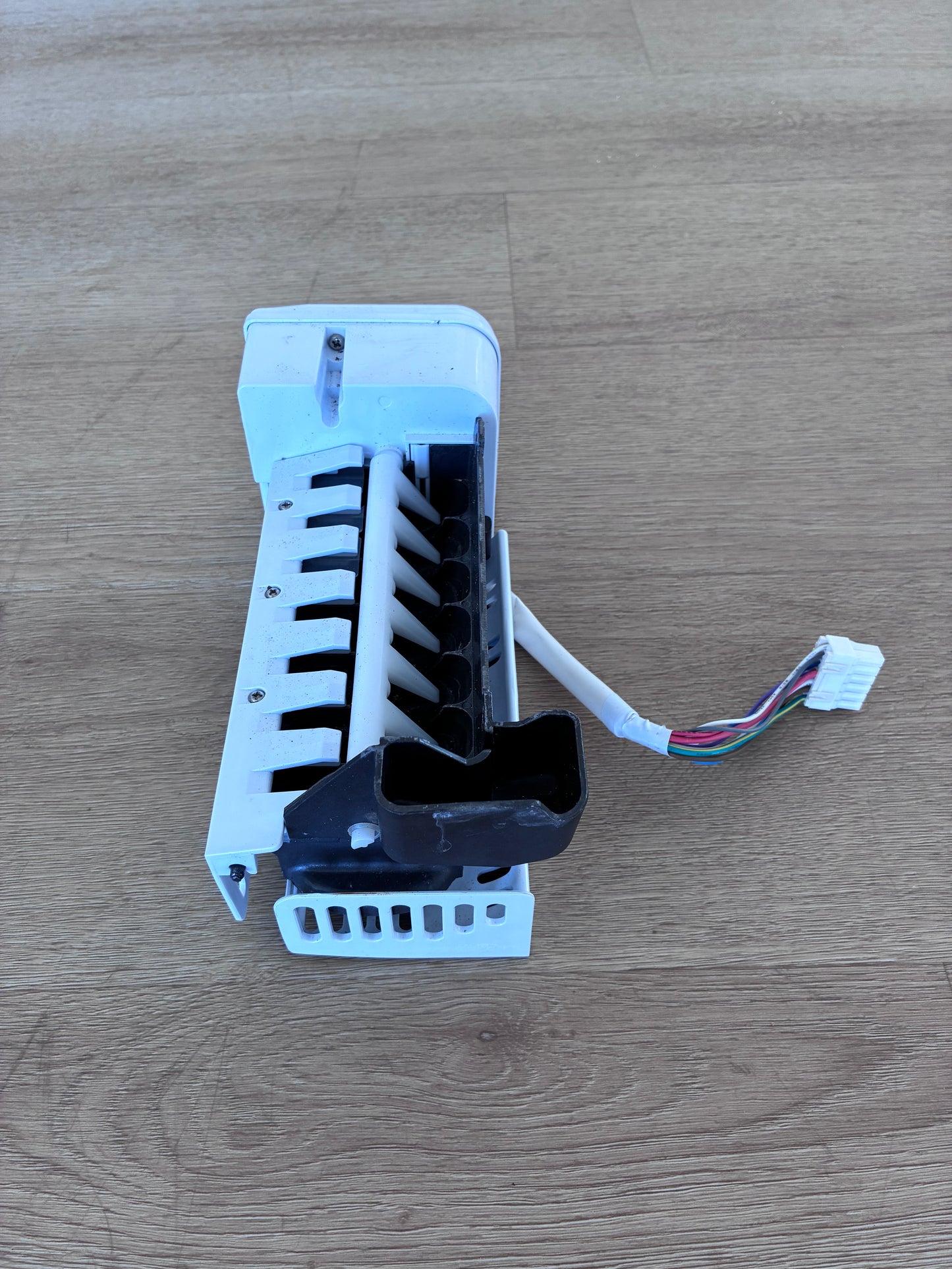 DA97-07549A Samsung fridge freezer ice maker