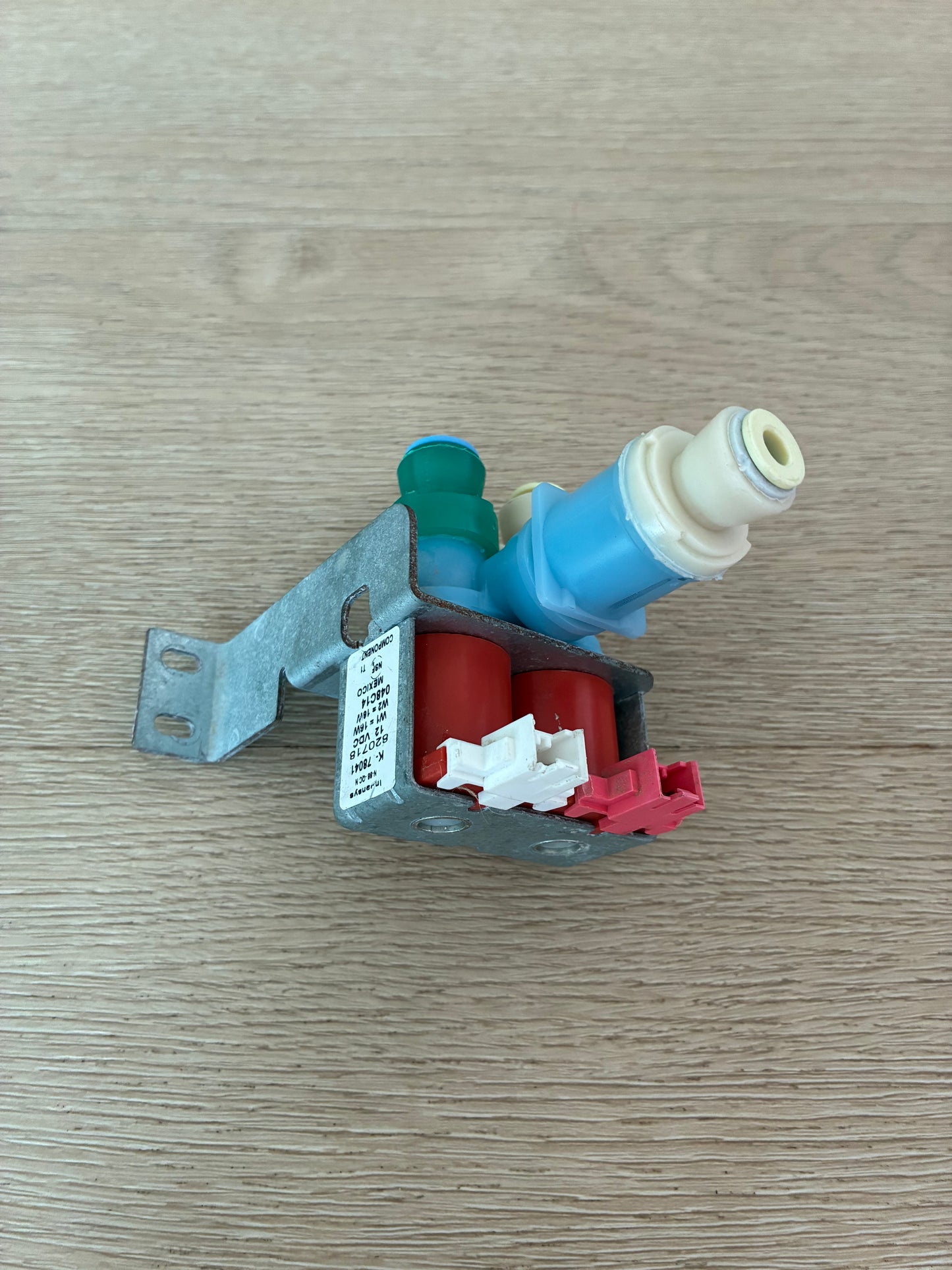 820718 Fisher & Paykel fridge freezer I&W ice water solenoid dual valve