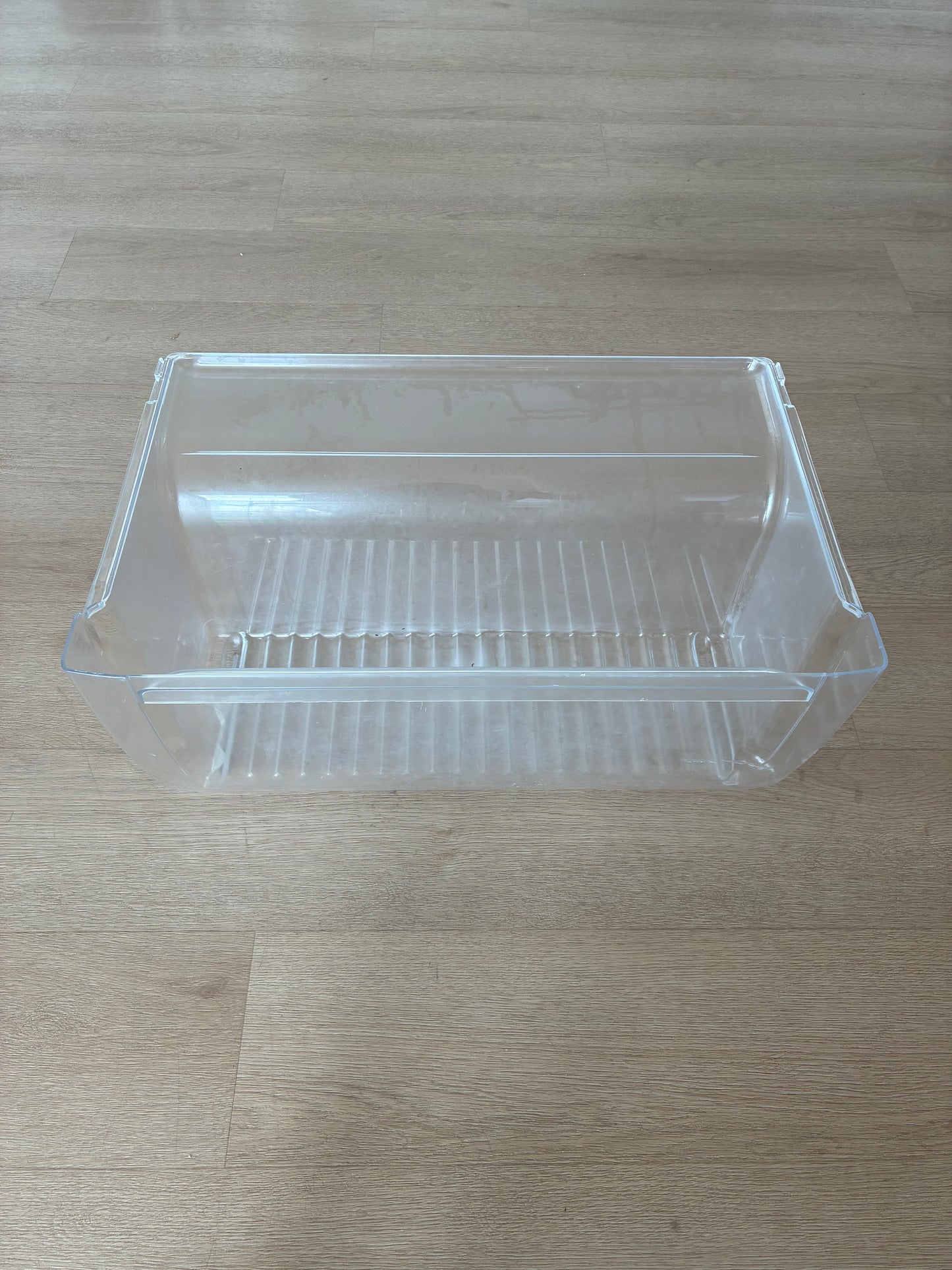 1446082 1448012 4055922209 Kelvinator Simpson fridge moulded crisper bin vegetable drawer storage container