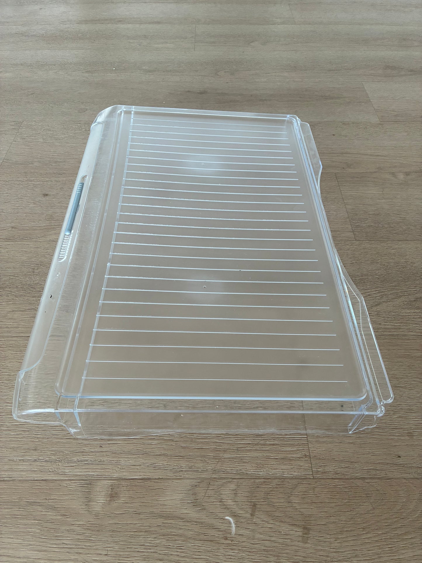 1441845 1446113 1454520 4055922712 Electrolux Kelvinator Simpson fridge freezer crisper bin vegetable drawer cover lid shelf assembly